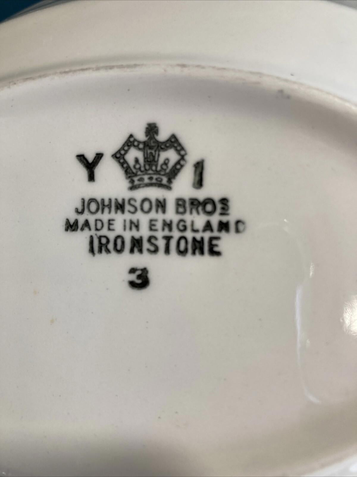 Vintage Johnson Brothers Heritage White Oval Serving Bowl 9” Made in England