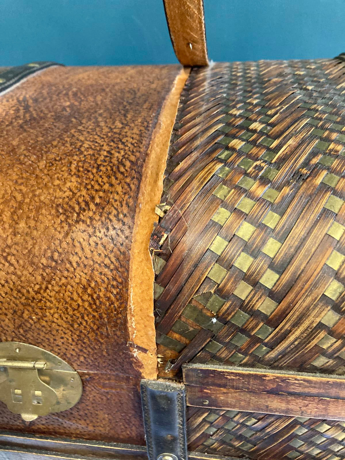 Vintage Trunk Style Wood & Rattan Wine Rack Chest