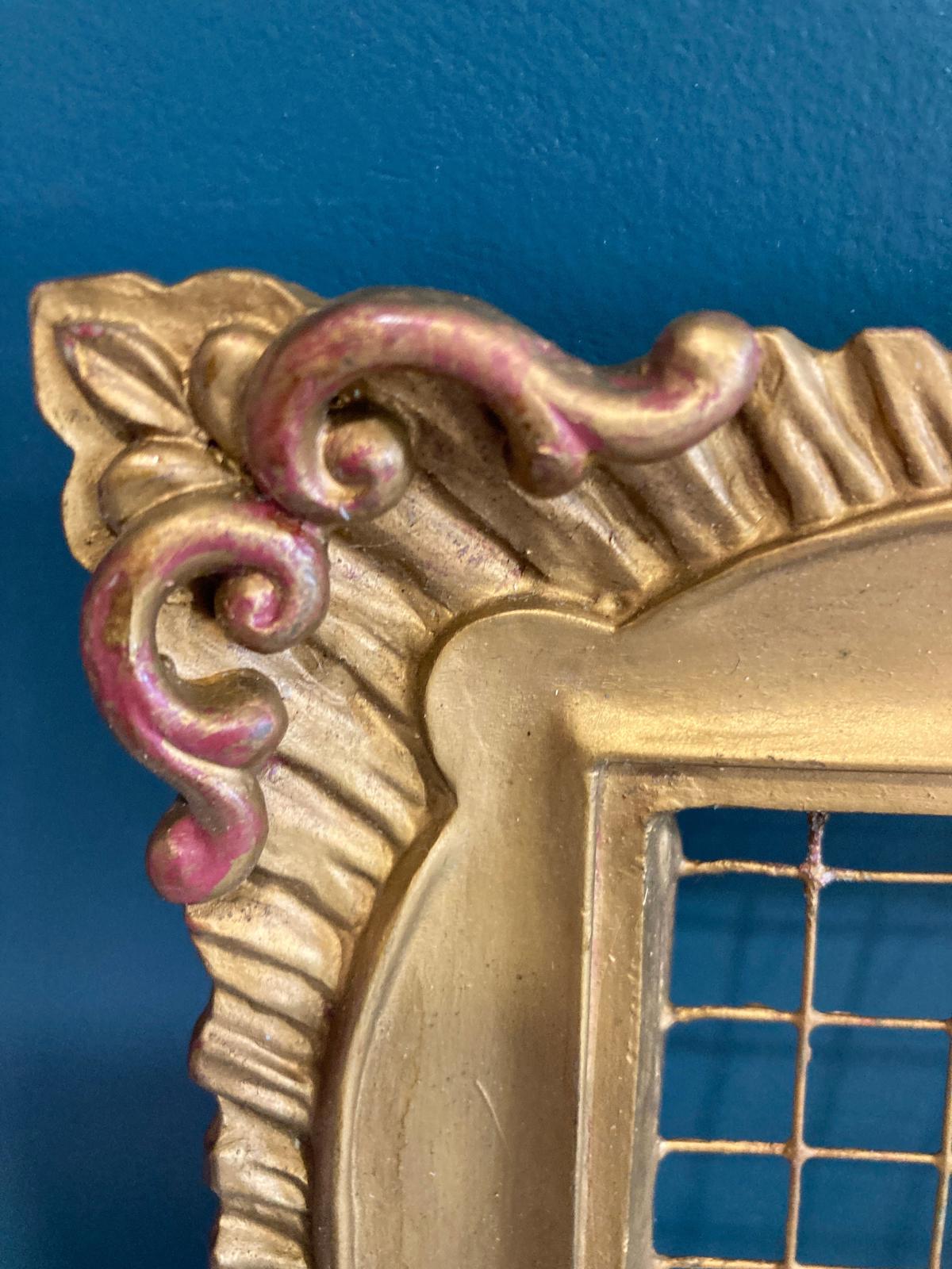 Vintage Gold Painted Ceramic Jewelry Keeper with Wire