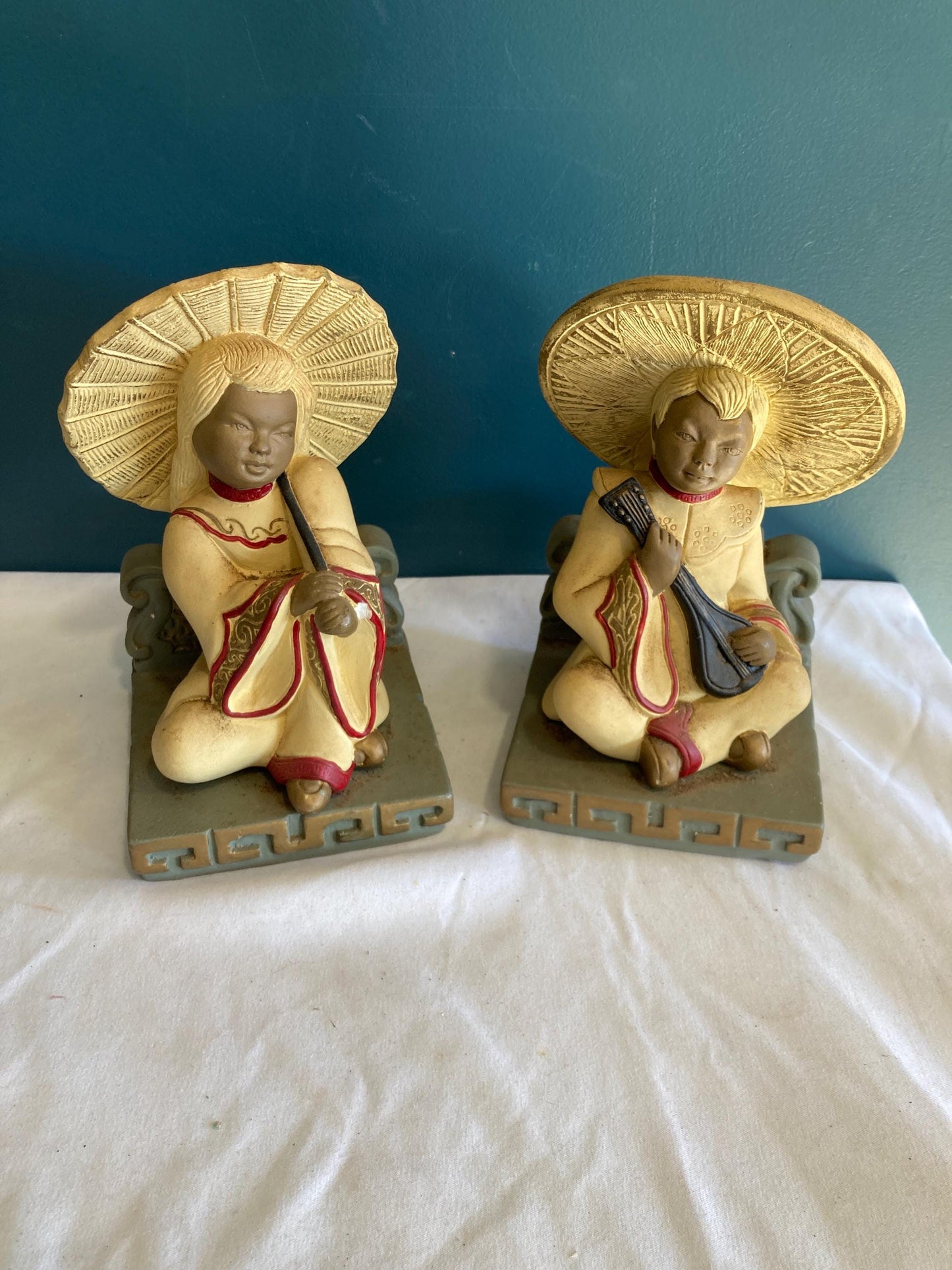 Vintage Devonware Chalkware Asian Boy and Girl bookends Made in Canada Genuine Hand Painted Ceramic