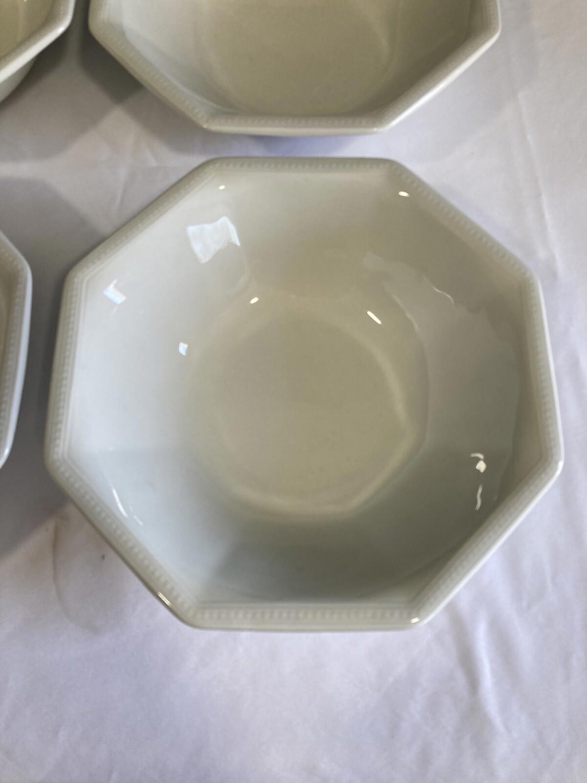 Johnson Brothers Heritage White Cereal Bowls – Set of 4, 5.75” Beaded Rim England