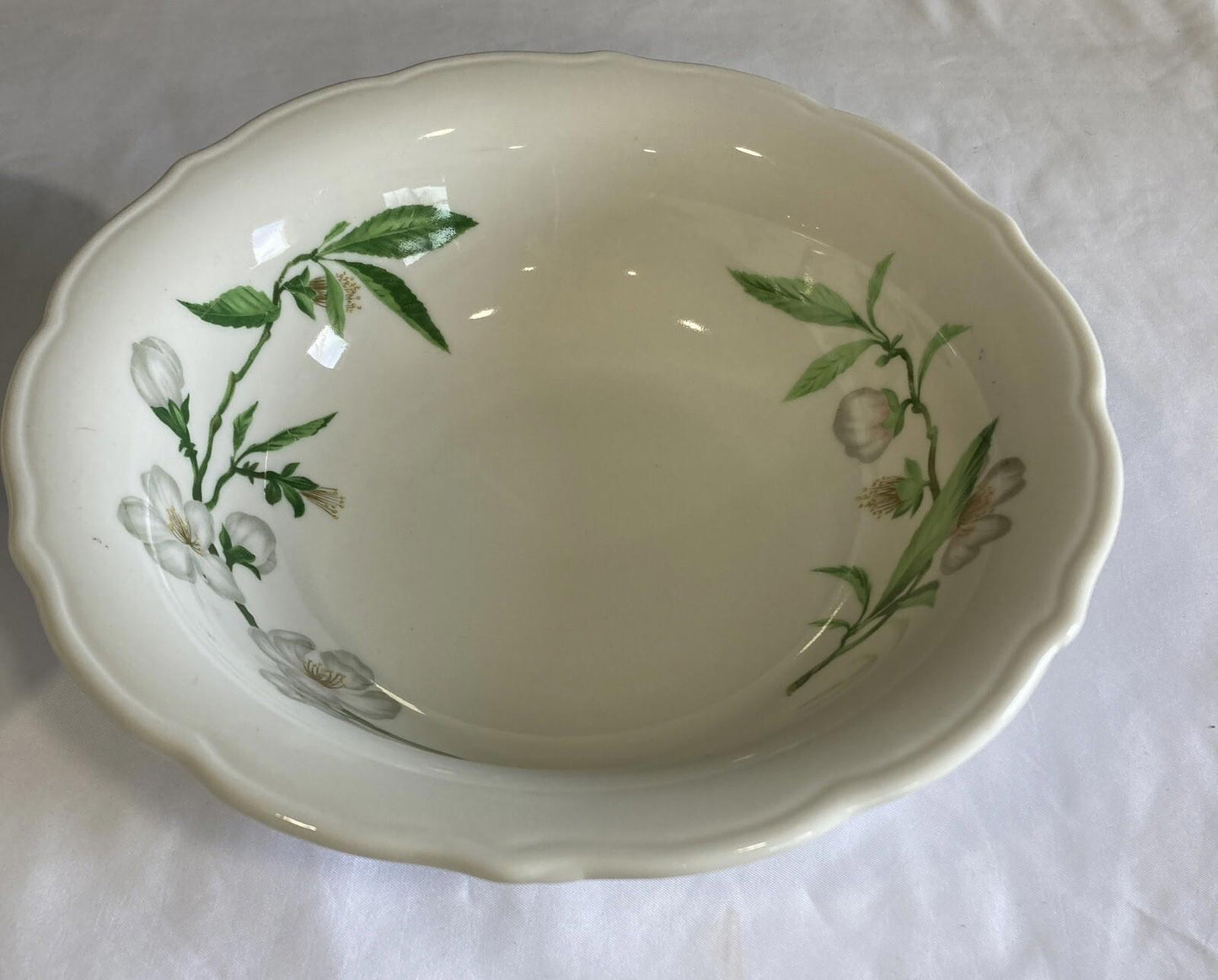 Syracuse China White Blossom Scalloped 9" Round Vegetable Bowl, set of 2