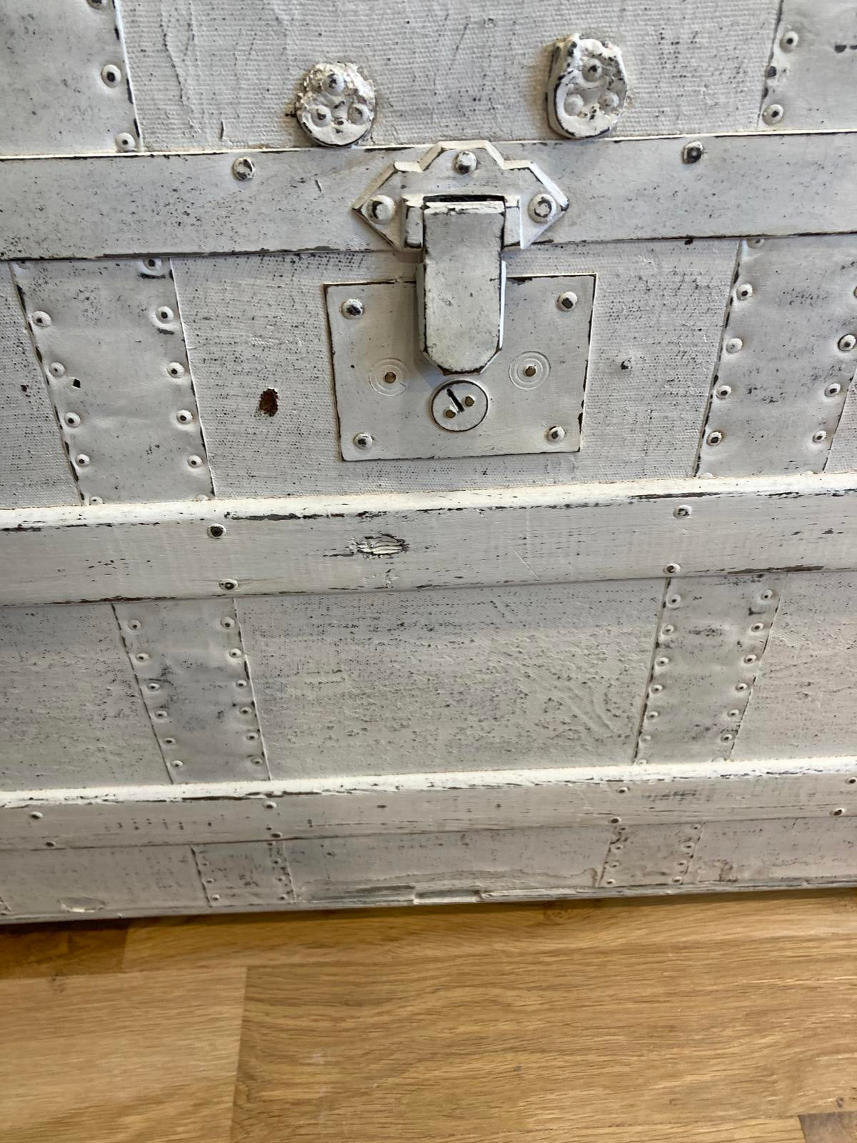 Antique White Distressed Wooden Steamer Trunk