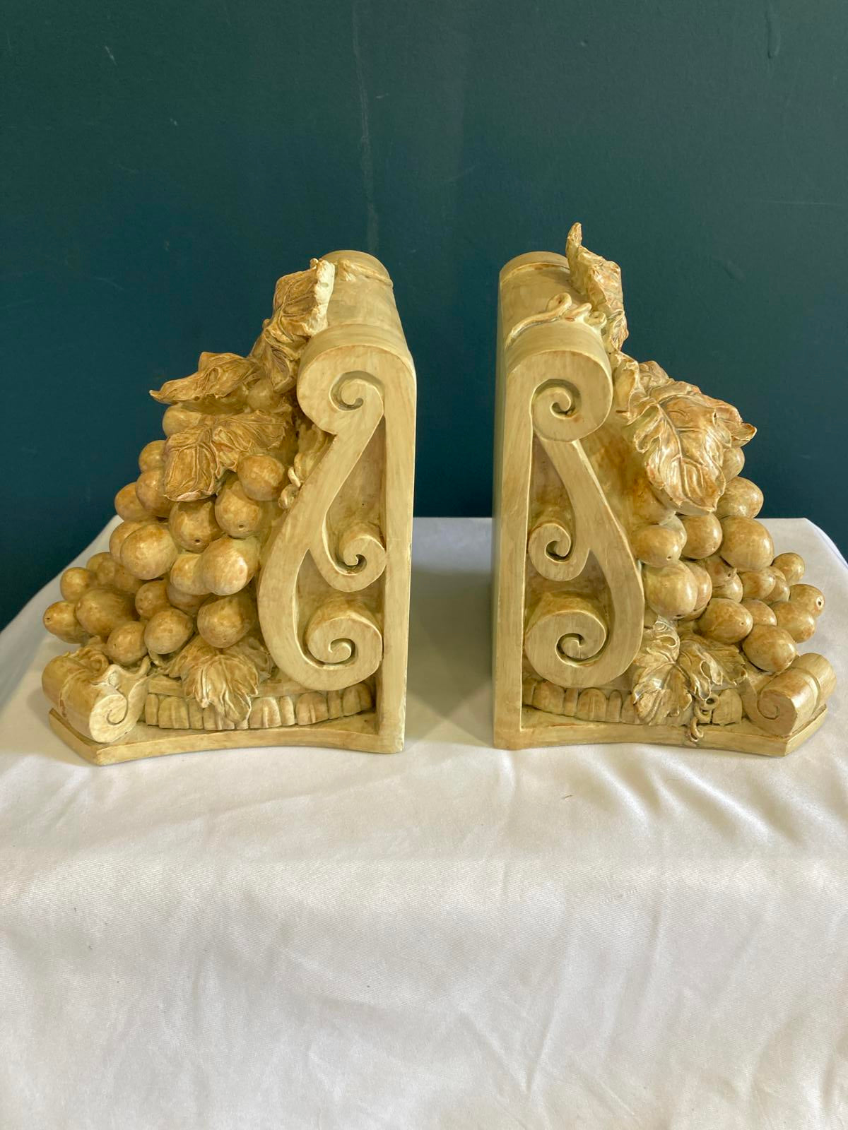 Vintage Grape Cluster Bookends – Rustic Tuscan Style Pair