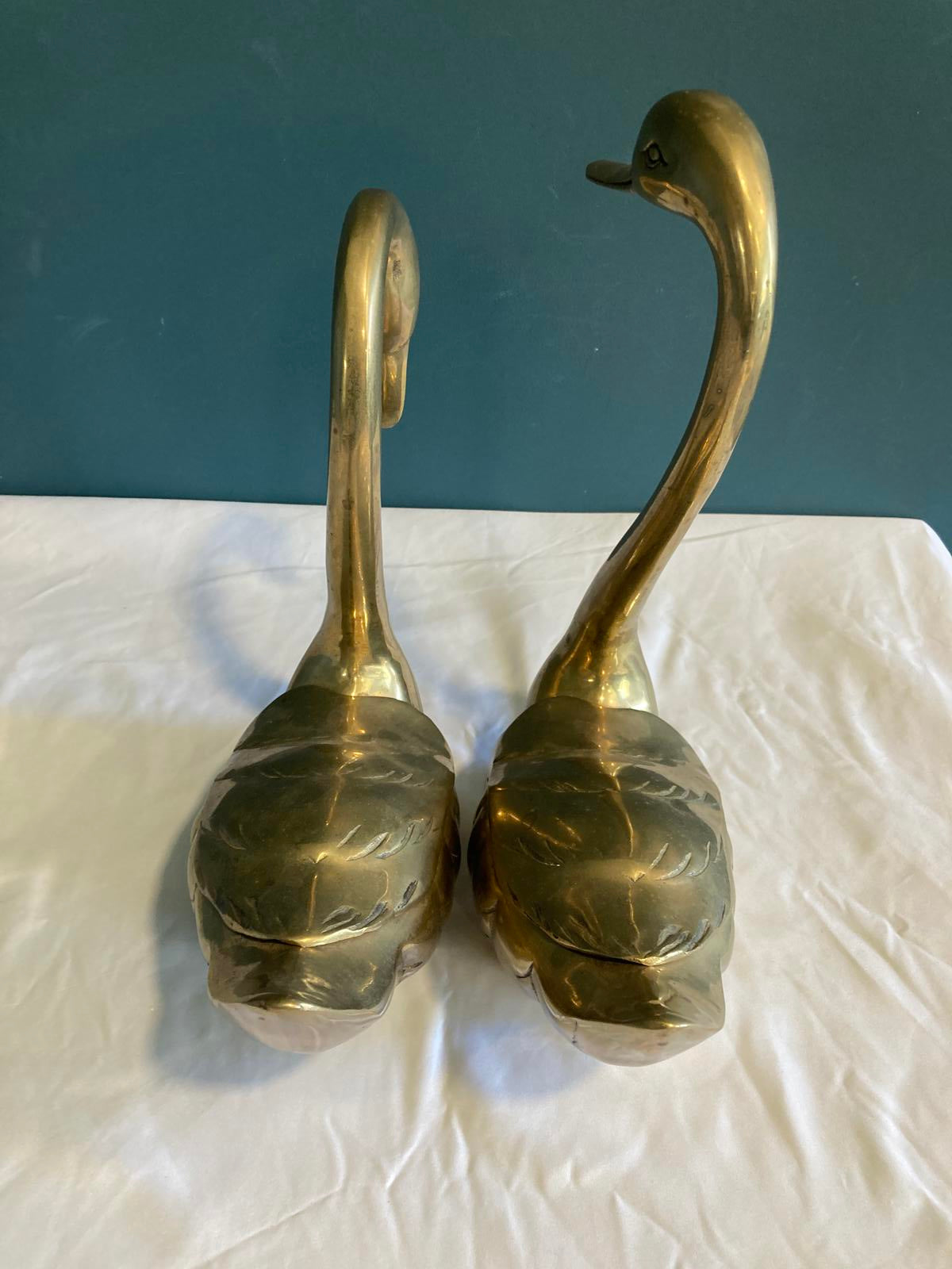 Vintage Brass Swan Figurines – Hollywood Regency Mid-Century Modern – Set of 2
