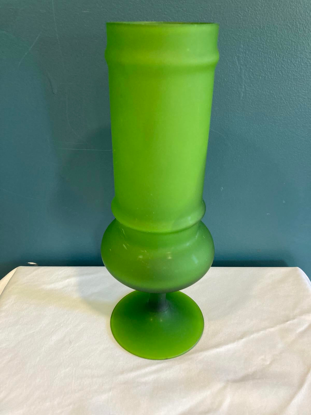 Carlo Moretti Green Satin Art Glass Vase – Vintage Finds