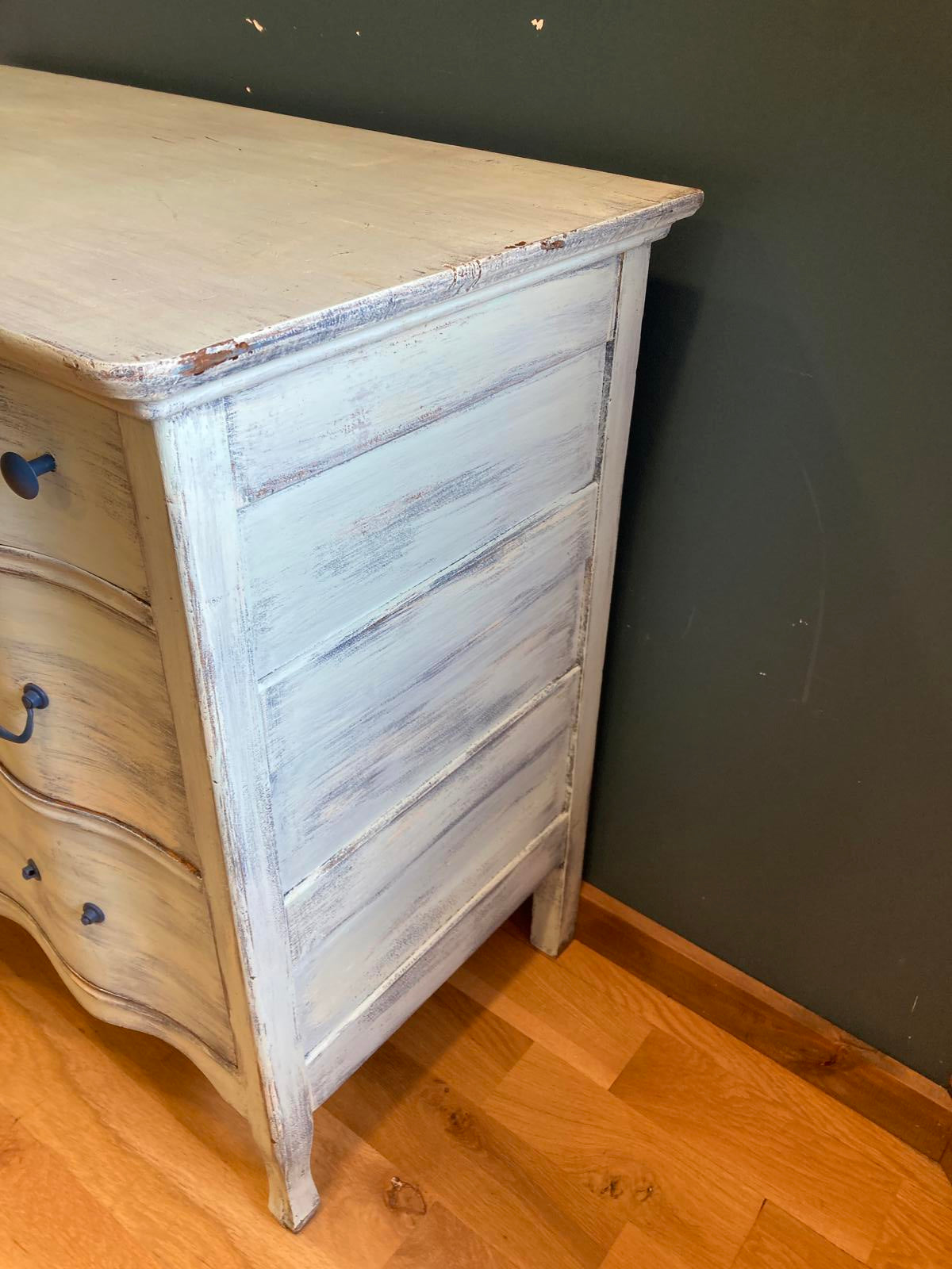 Antique Painted Wood Dresser – Rustic Vintage Finds Furniture