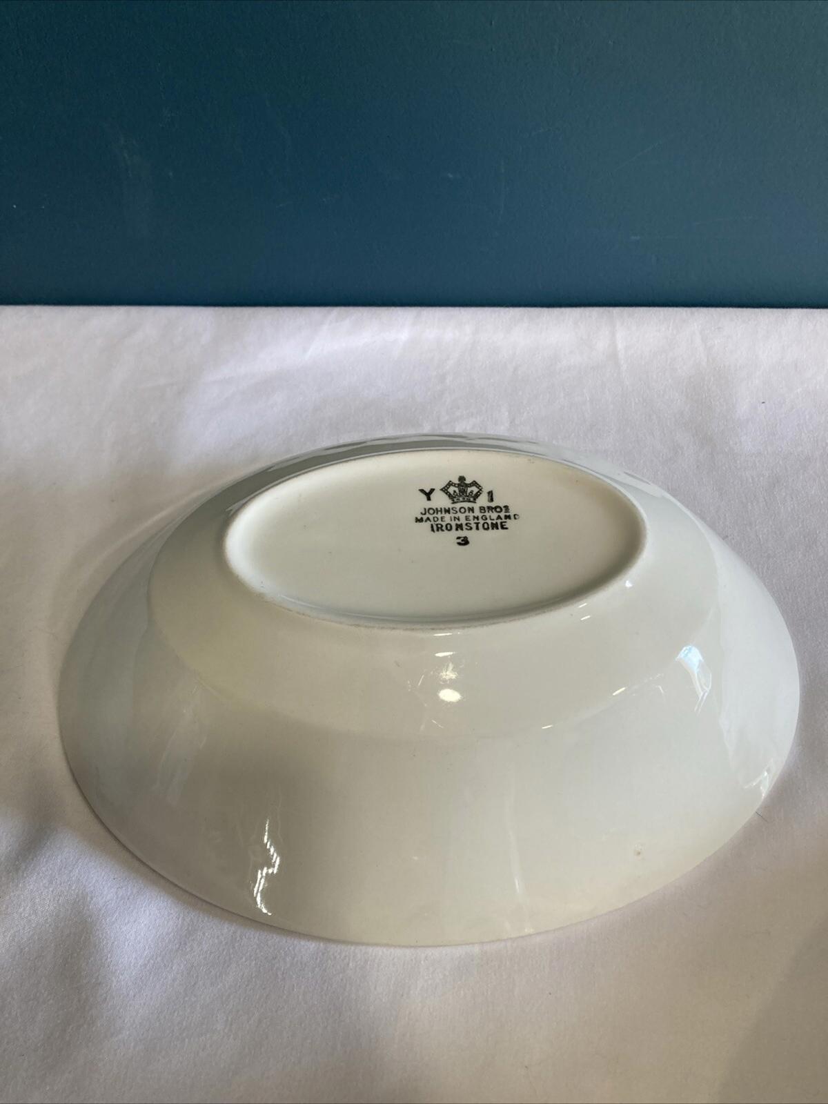 Vintage Johnson Brothers Heritage White Oval Serving Bowl 9” Made in England