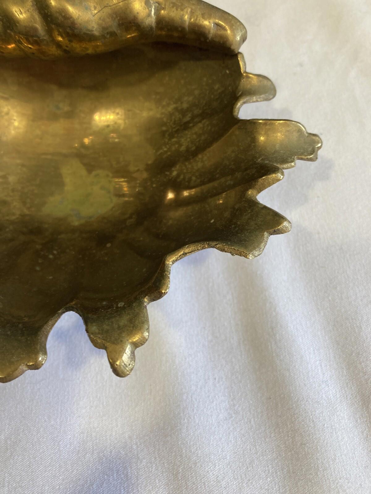 Vintage Brass Shell Ashtray or Trinket Dish– MCM Hollywood Regency