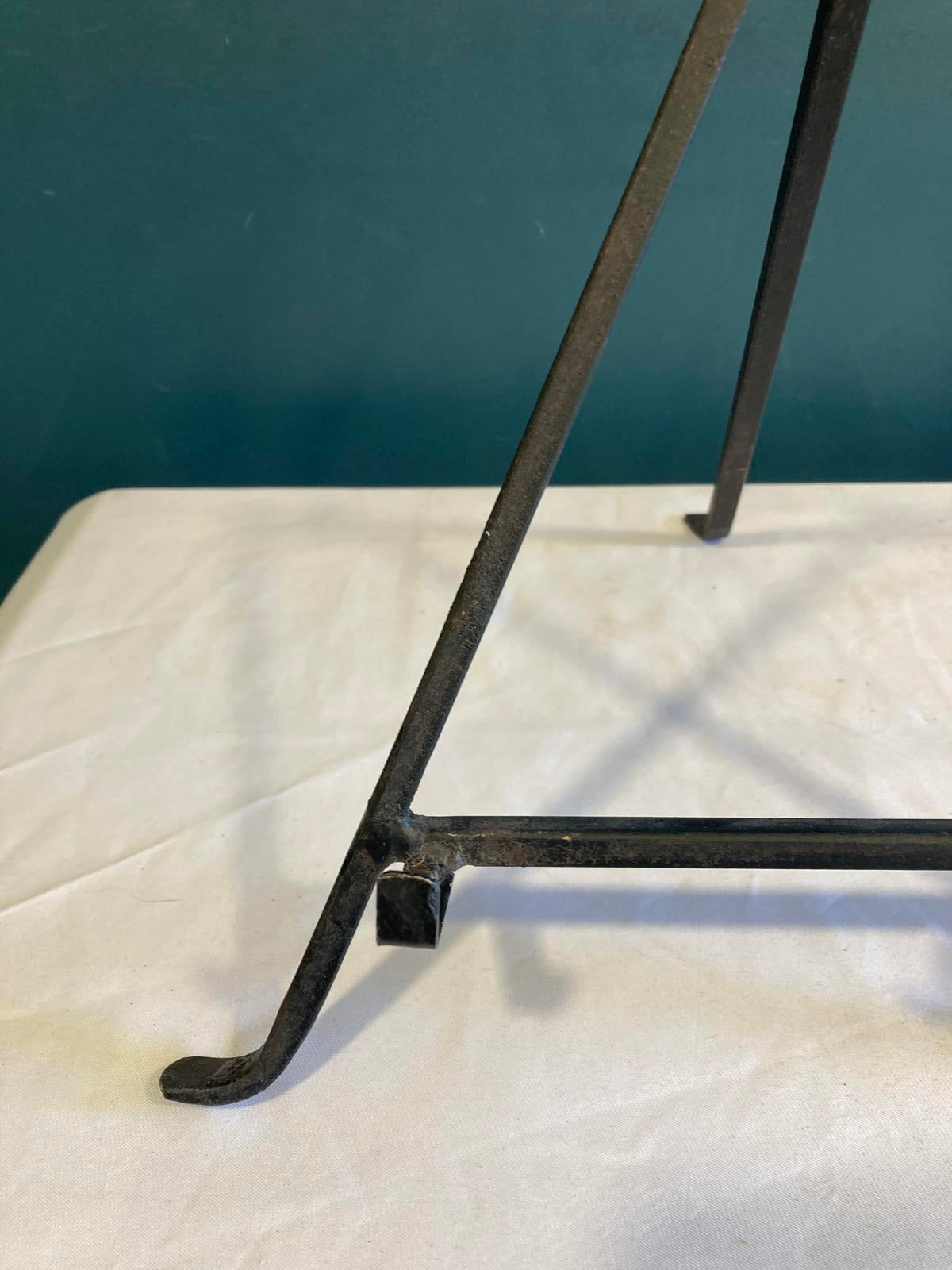 Vintage Wrought Iron Easel Stand with Gold Accent – Rustic Display