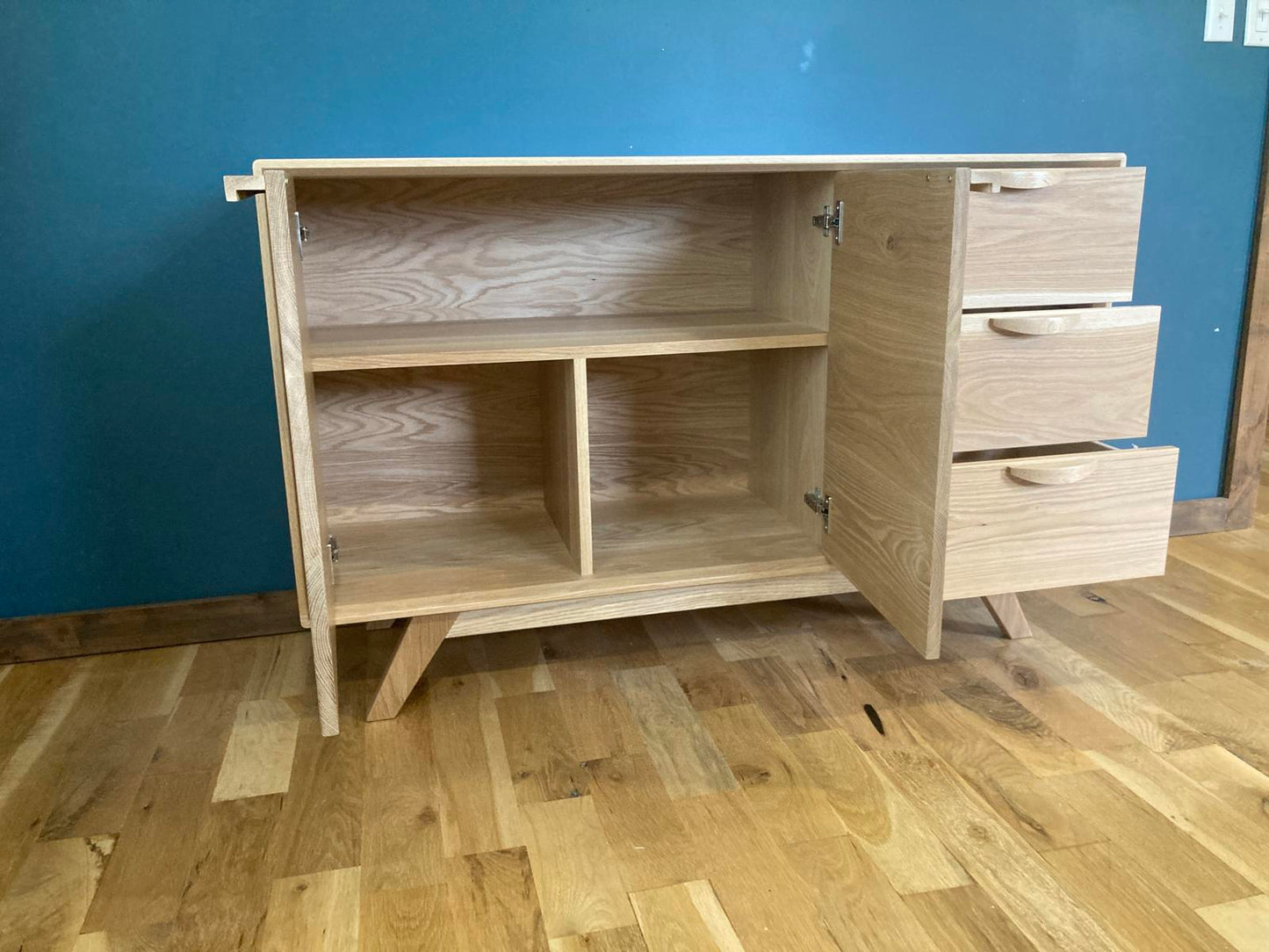 Custom Handmade Oak Sideboard – Mid-Century Modern Style