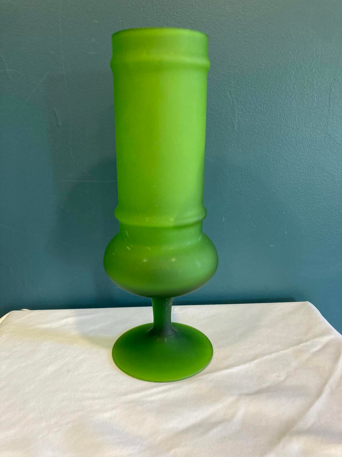 Carlo Moretti Green Satin Art Glass Vase – Vintage Finds
