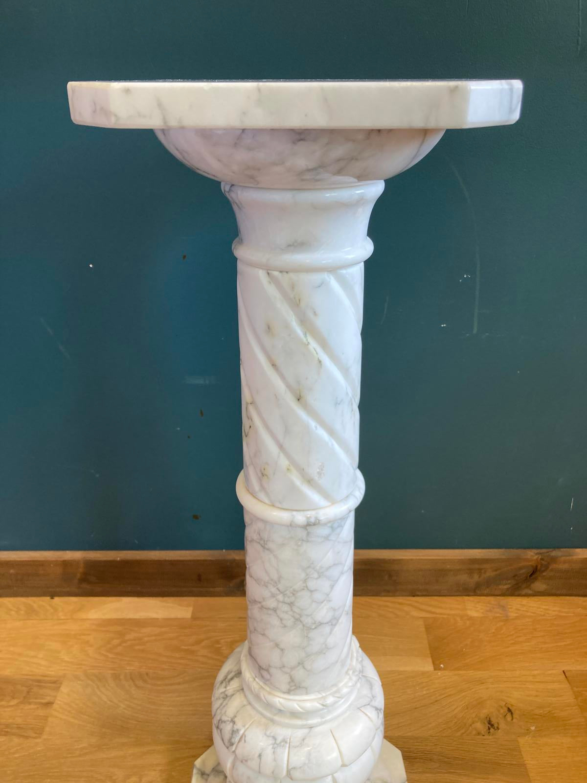 White Italian Marble Pedestal Stand with Twisted Column