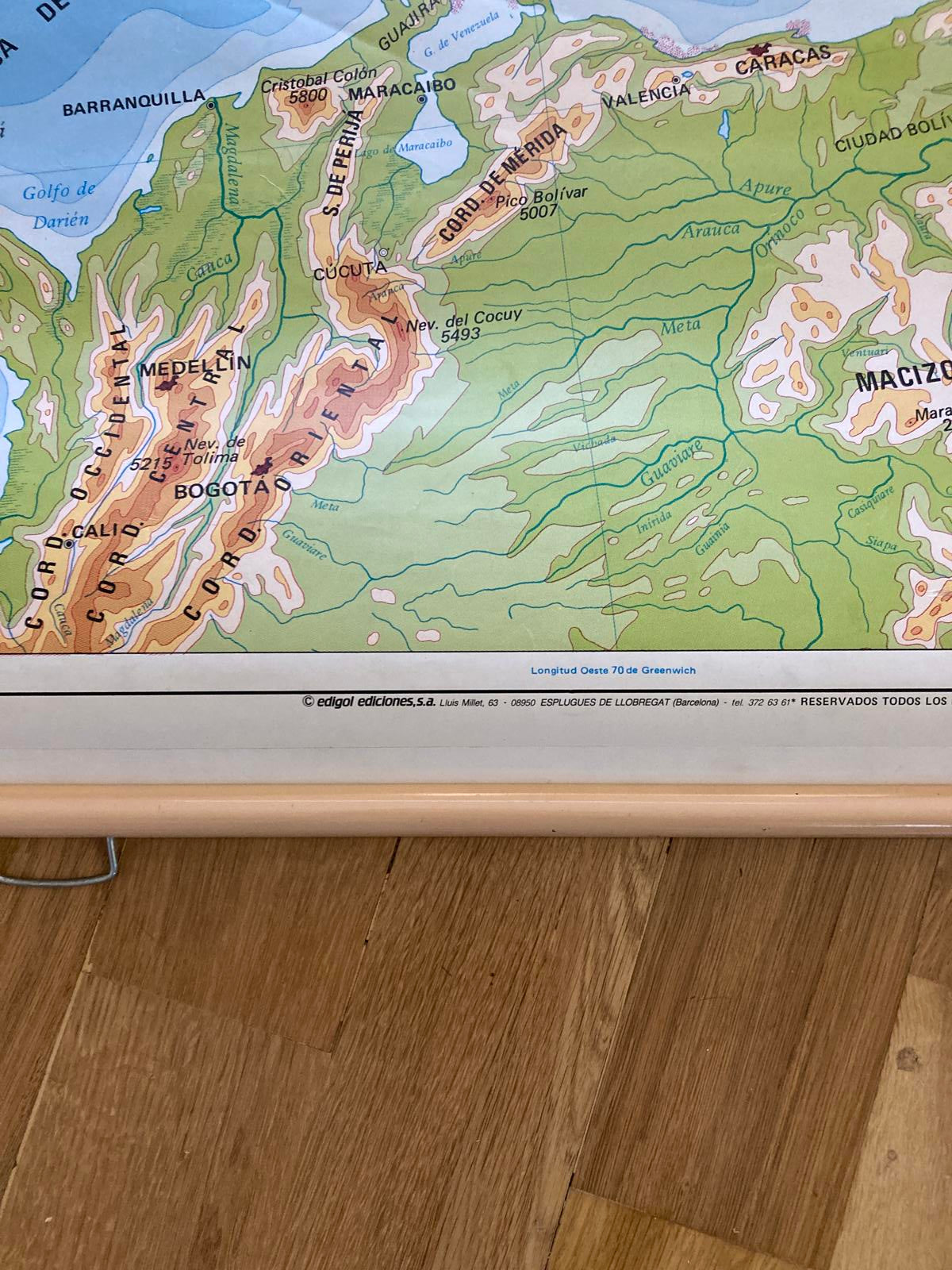 Vintage Roll-Down School Map of Central America