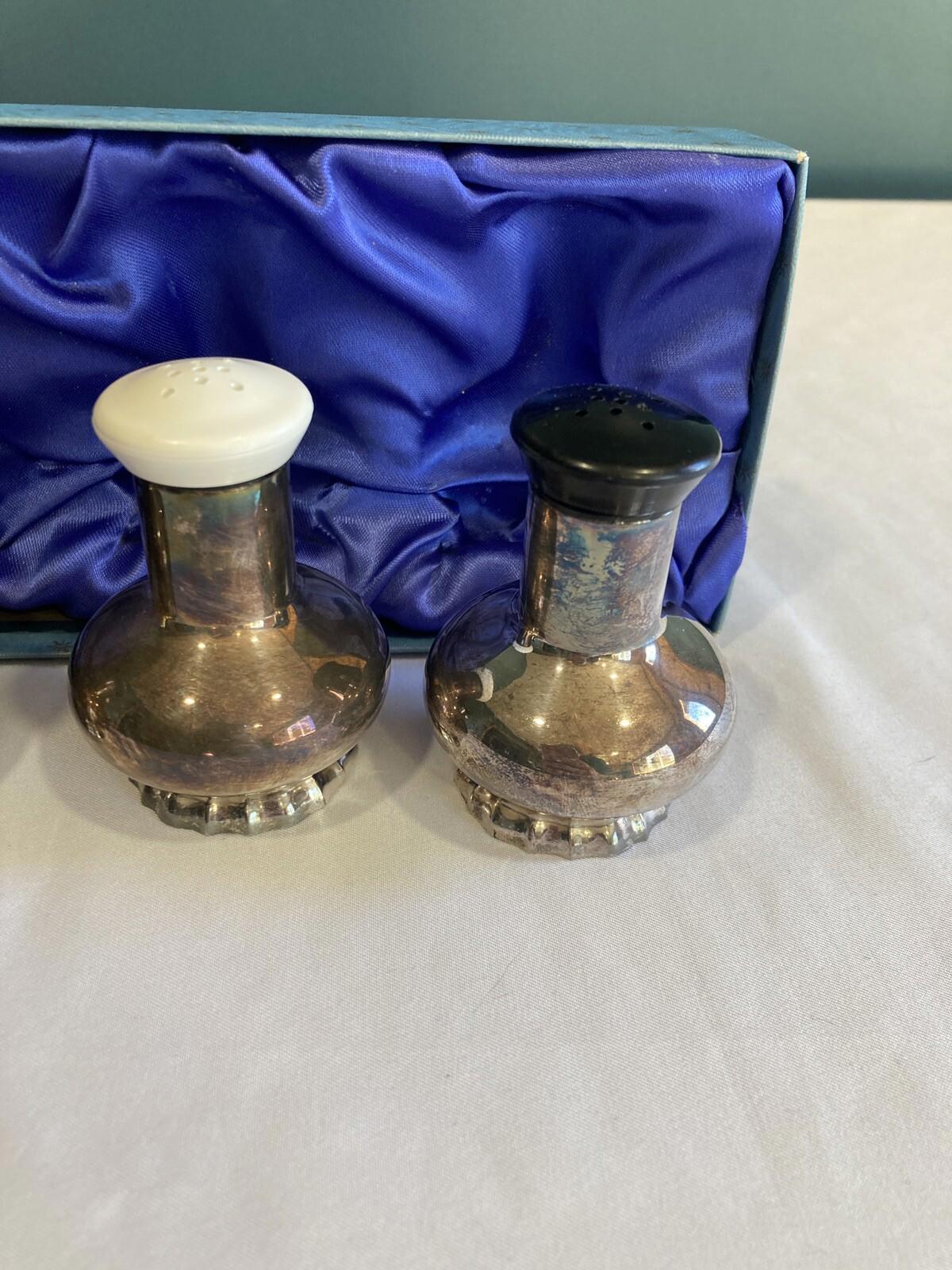 International Silver Co 6364 Silverplate Salt & Pepper shakers, 2 sets With Box