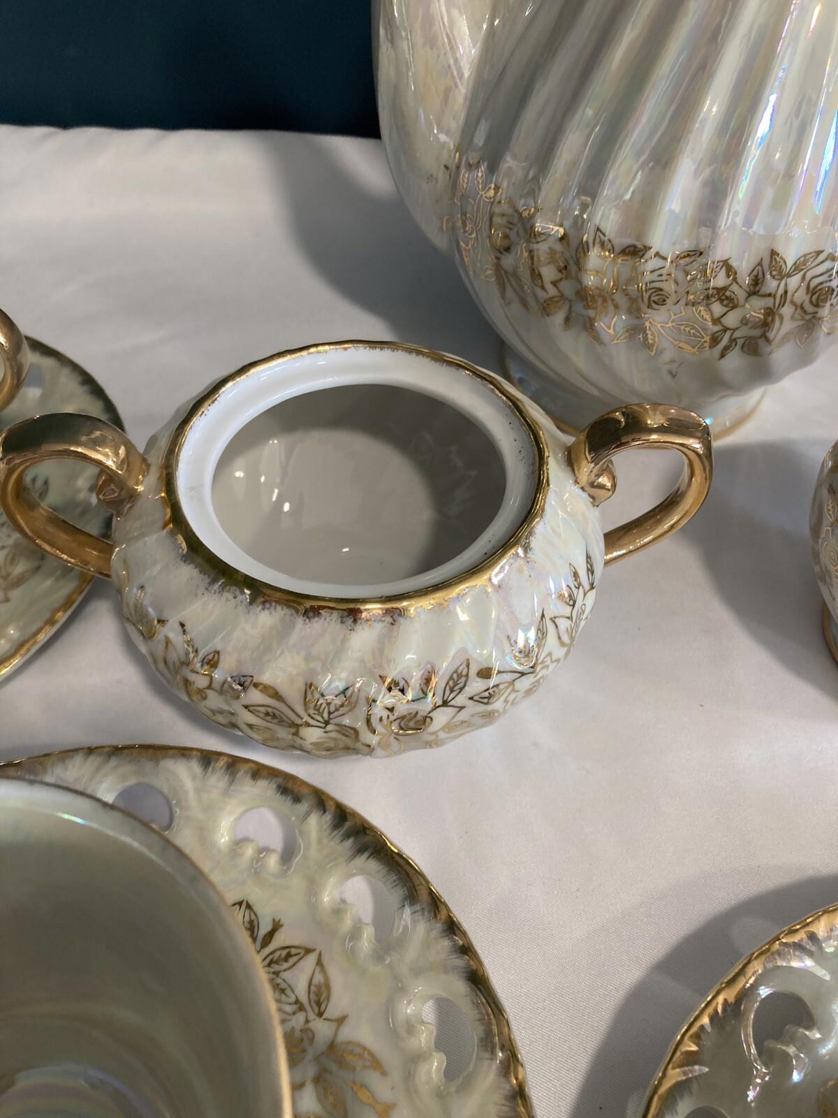 Kudo Toki Gold Opalescent Tea Set – Cups, Saucers, Creamer, Sugar & Teapot