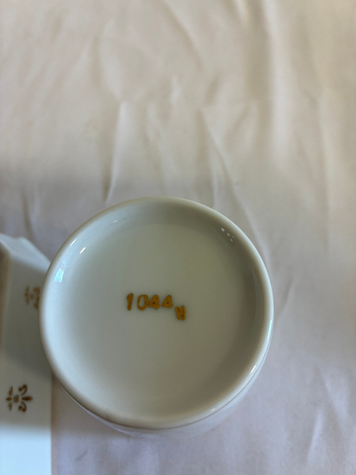 Vintage Fleur de Lis Porcelain Soap Dish & Toothbrush Holder Cup