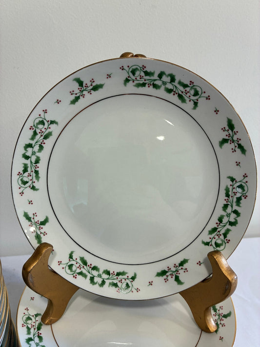 Set of 24 Gibson Everyday Holly Berry Christmas Dessert Plates With Gold Trim