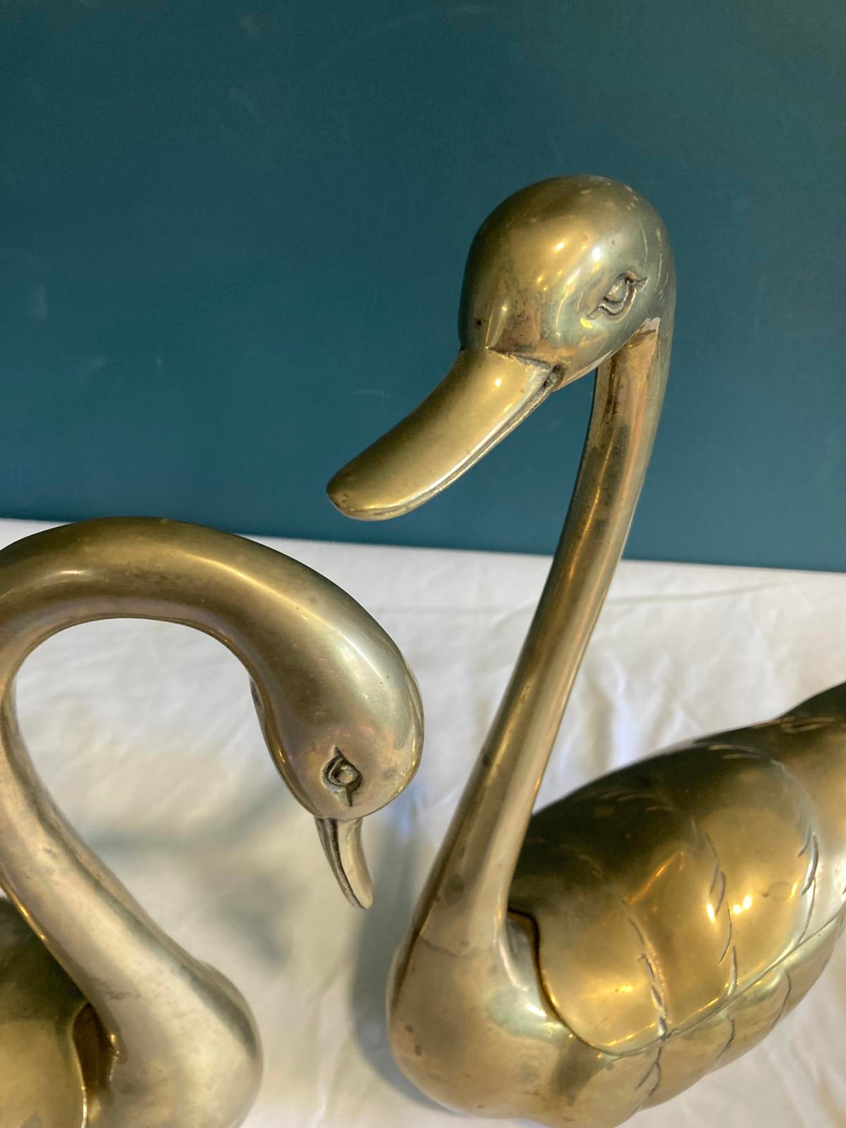 Vintage Brass Swan Figurines – Hollywood Regency Mid-Century Modern – Set of 2