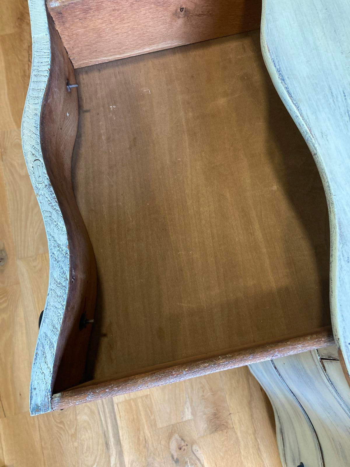 Antique Painted Wood Dresser – Rustic Vintage Finds Furniture