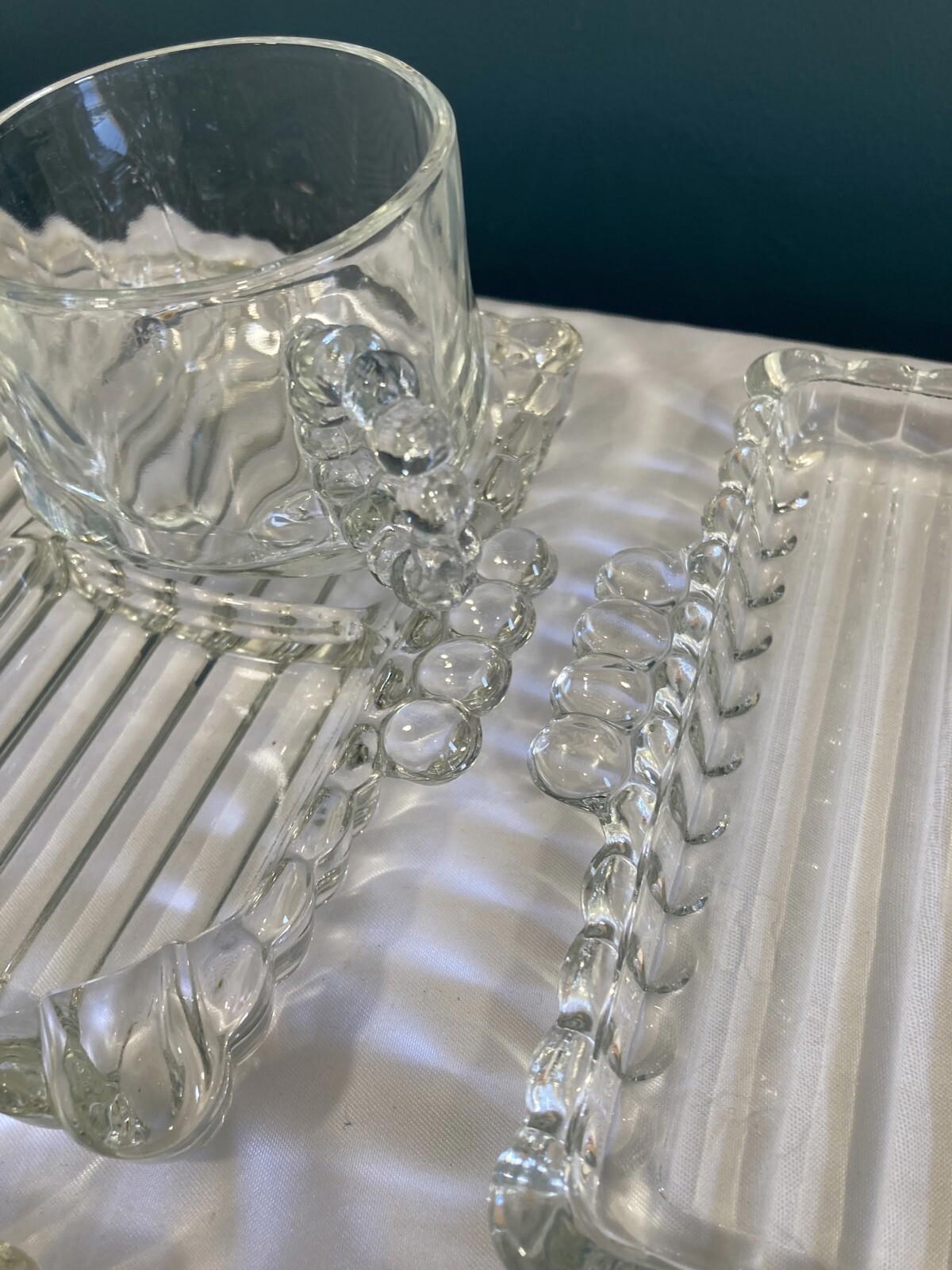 VTG Hazel Atlas Sip N Smoke Snack Set – 4 Trays & Cups w/ Box, MCM Luncheon Set