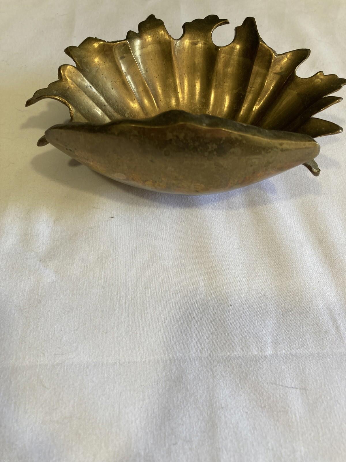 Vintage Brass Shell Ashtray or Trinket Dish– MCM Hollywood Regency