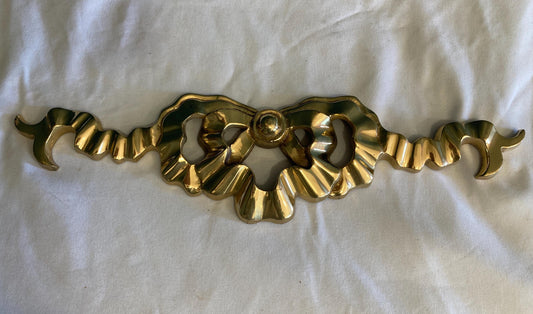 Vintage Brass Ribbon Wall Decor Bracket