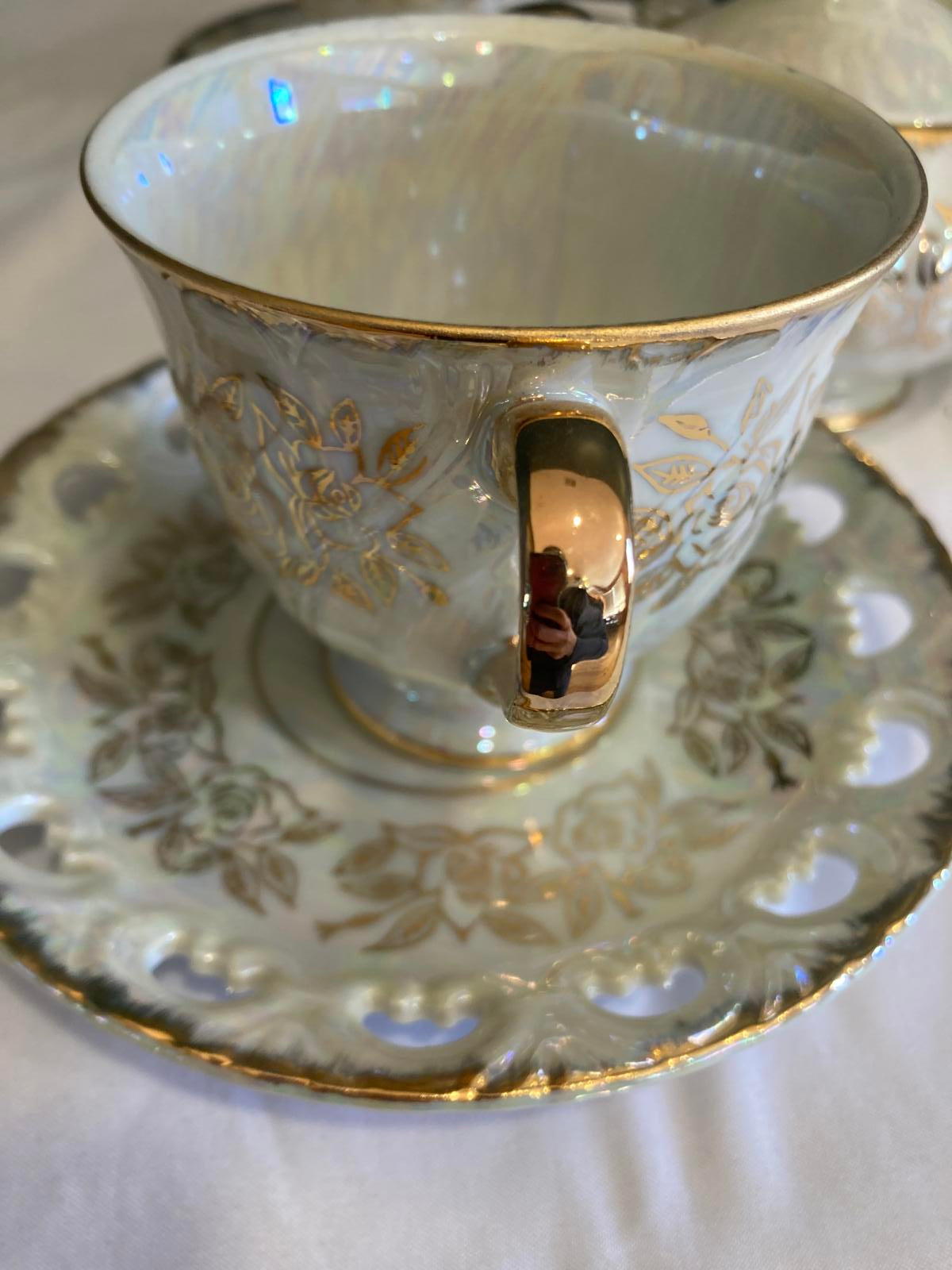 Kudo Toki Gold Opalescent Tea Set – Cups, Saucers, Creamer, Sugar with Lid