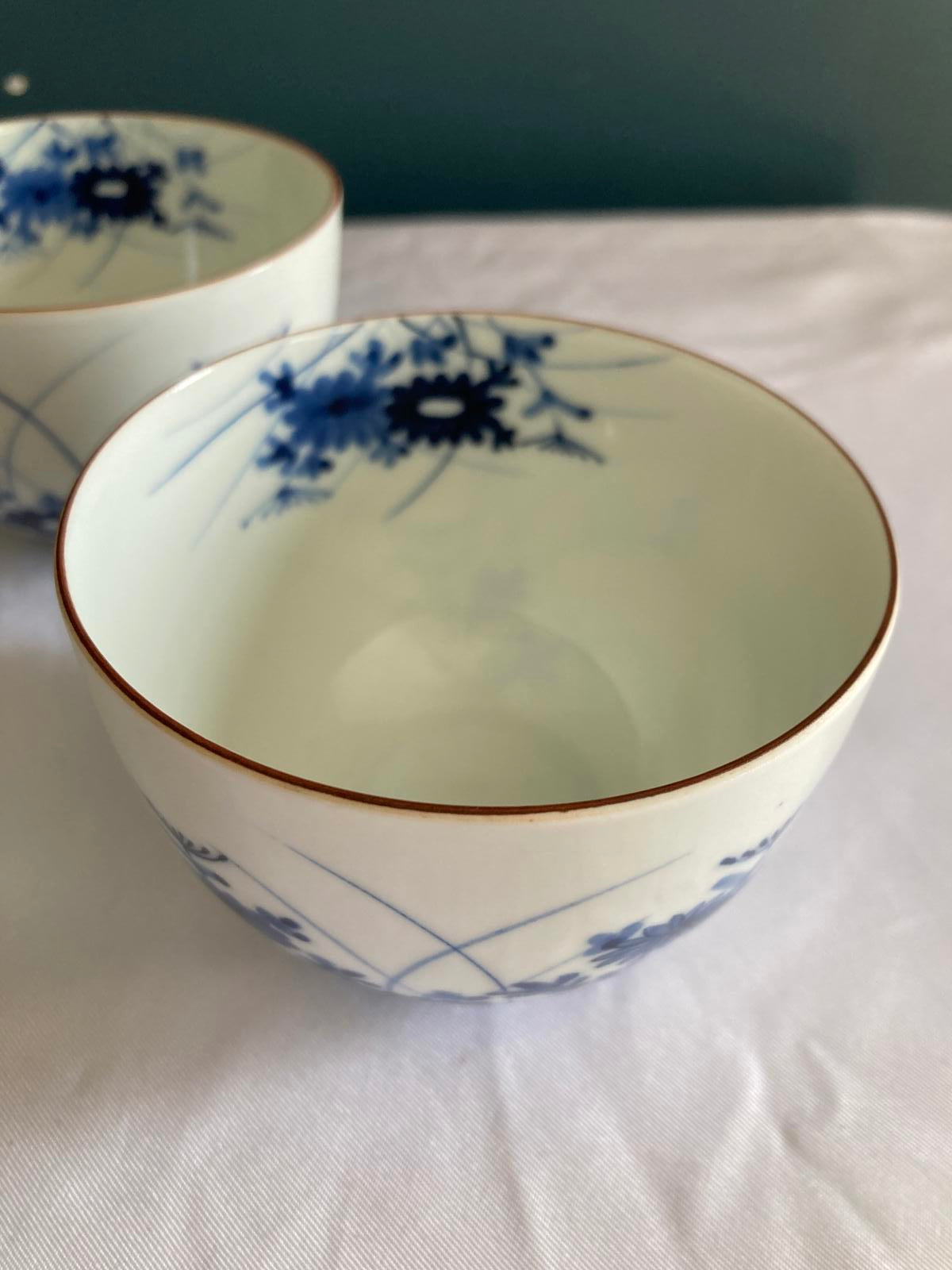 Vintage Blue & White Porcelain Japanese Tea Cups – Floral Pattern – Set of 4