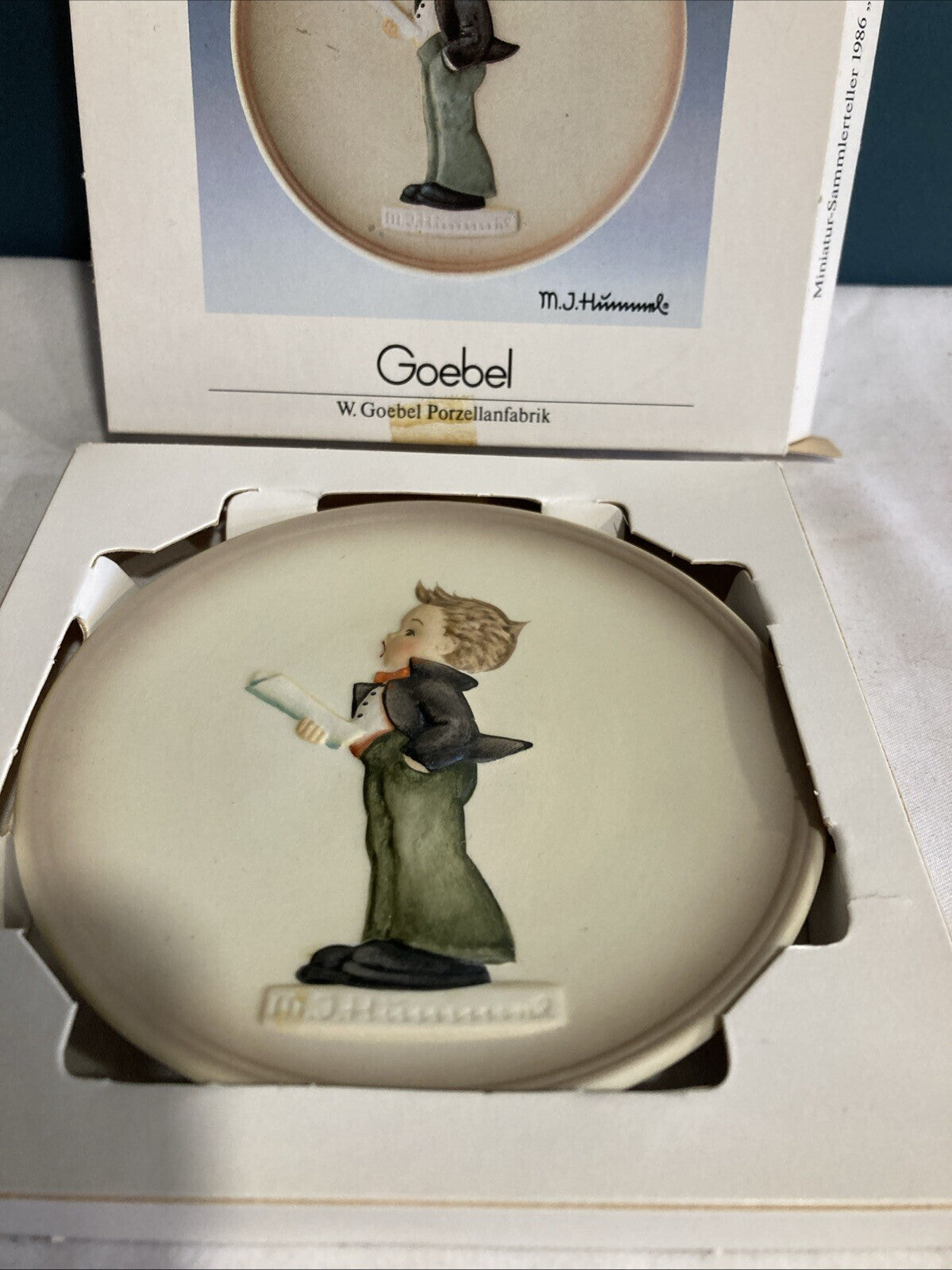 Hummel Goebel 4” Plate Soloist Hand Painted #467 W/Box Vintage Germany