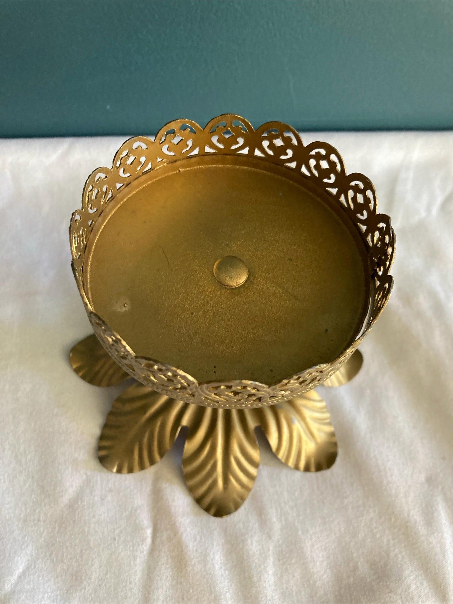 Vintage Filigree Gold Metal Candleholder with Leaves
