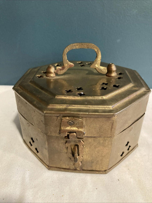 Vintage Pierced Brass Octagon Cricket Trinket Box – Hinged Lid, 4.4”