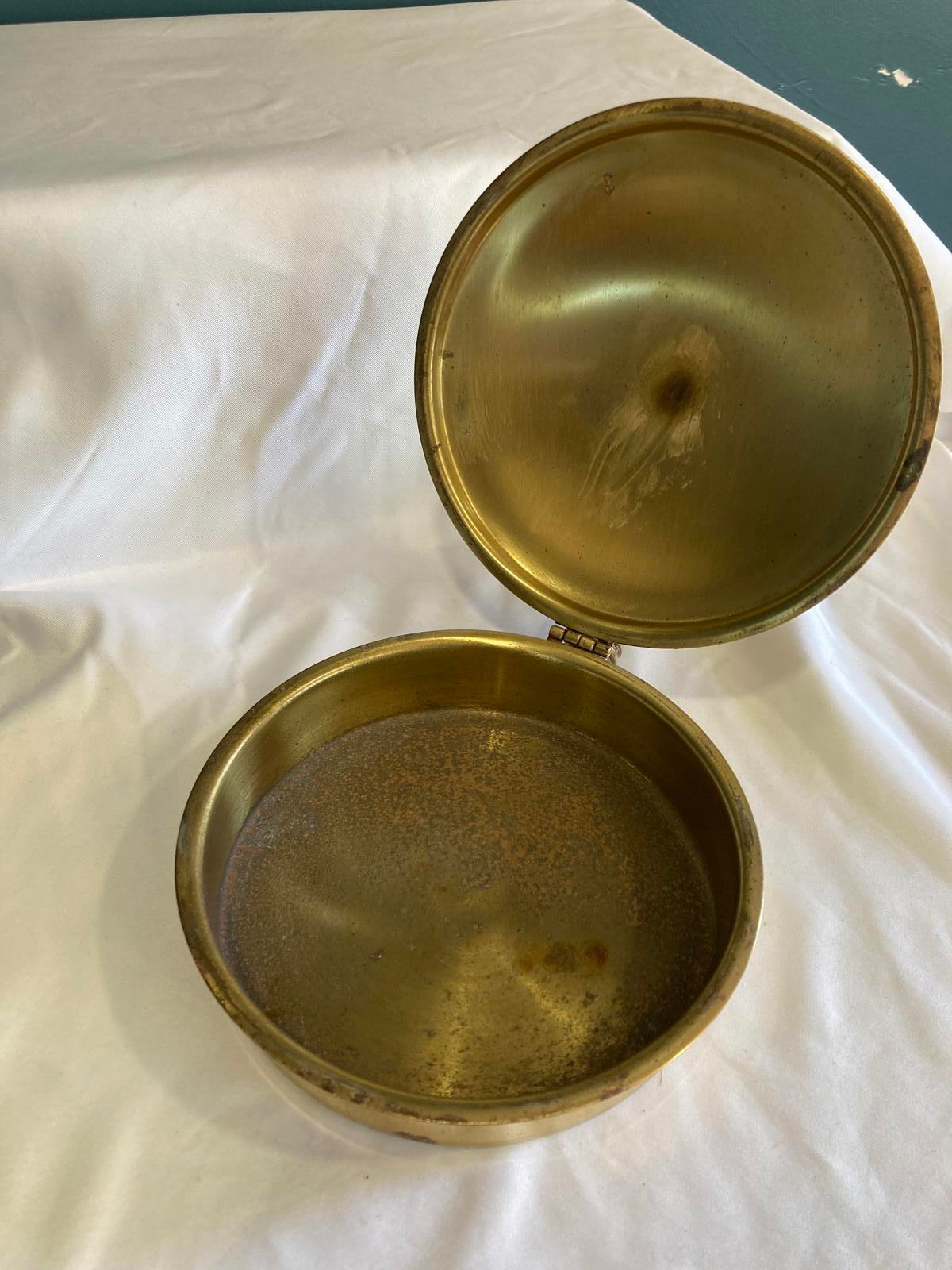 Vintage Brass Silent Butler Crumb Catcher with Wood Handle|Table Cleaning Ashpan