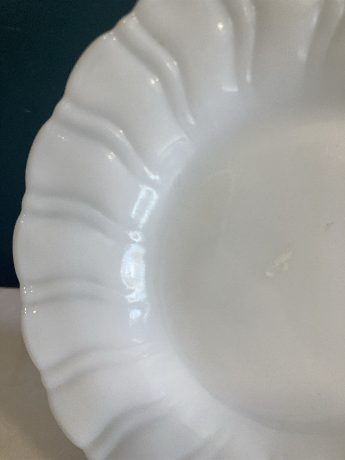 Vintage white milk glass Bread or dessert Plate Swirl 6.5” MCM