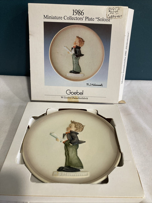 Hummel Goebel 4” Plate Soloist Hand Painted #467 W/Box Vintage Germany