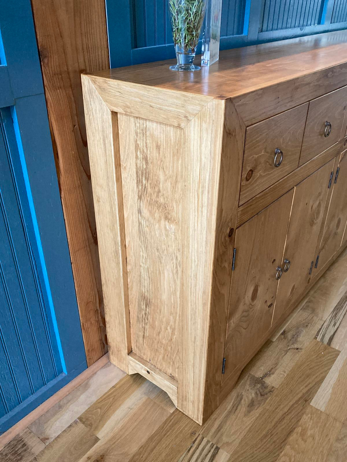New Handcrafted Solid Wood Sideboard Buffet with Six Drawers