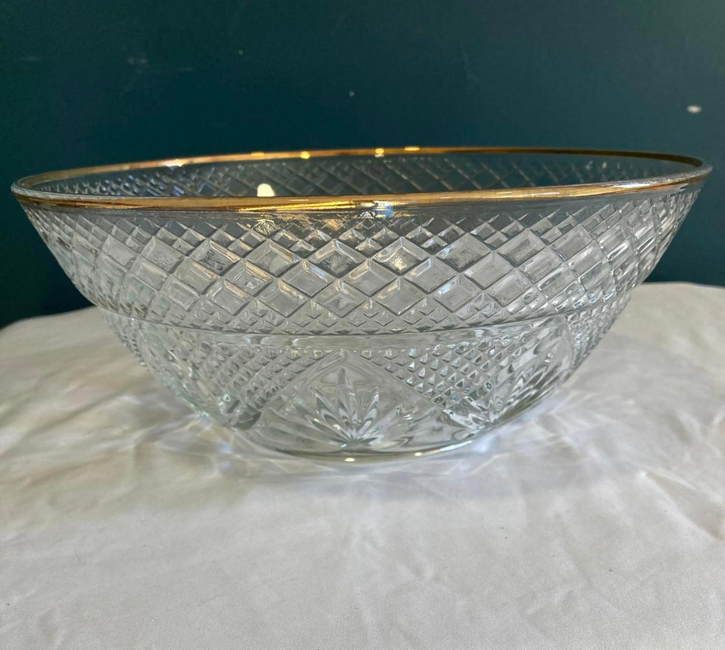 Luminarc Crystal Bowl with 18K Gold Rim – Diamond Cut Vintage Serving Bowl