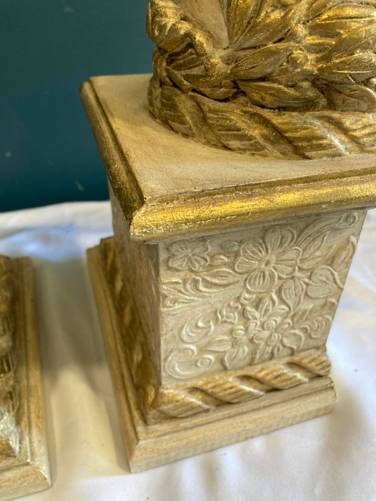 Pair of Ornate Laurel Wreath Gold Bookends