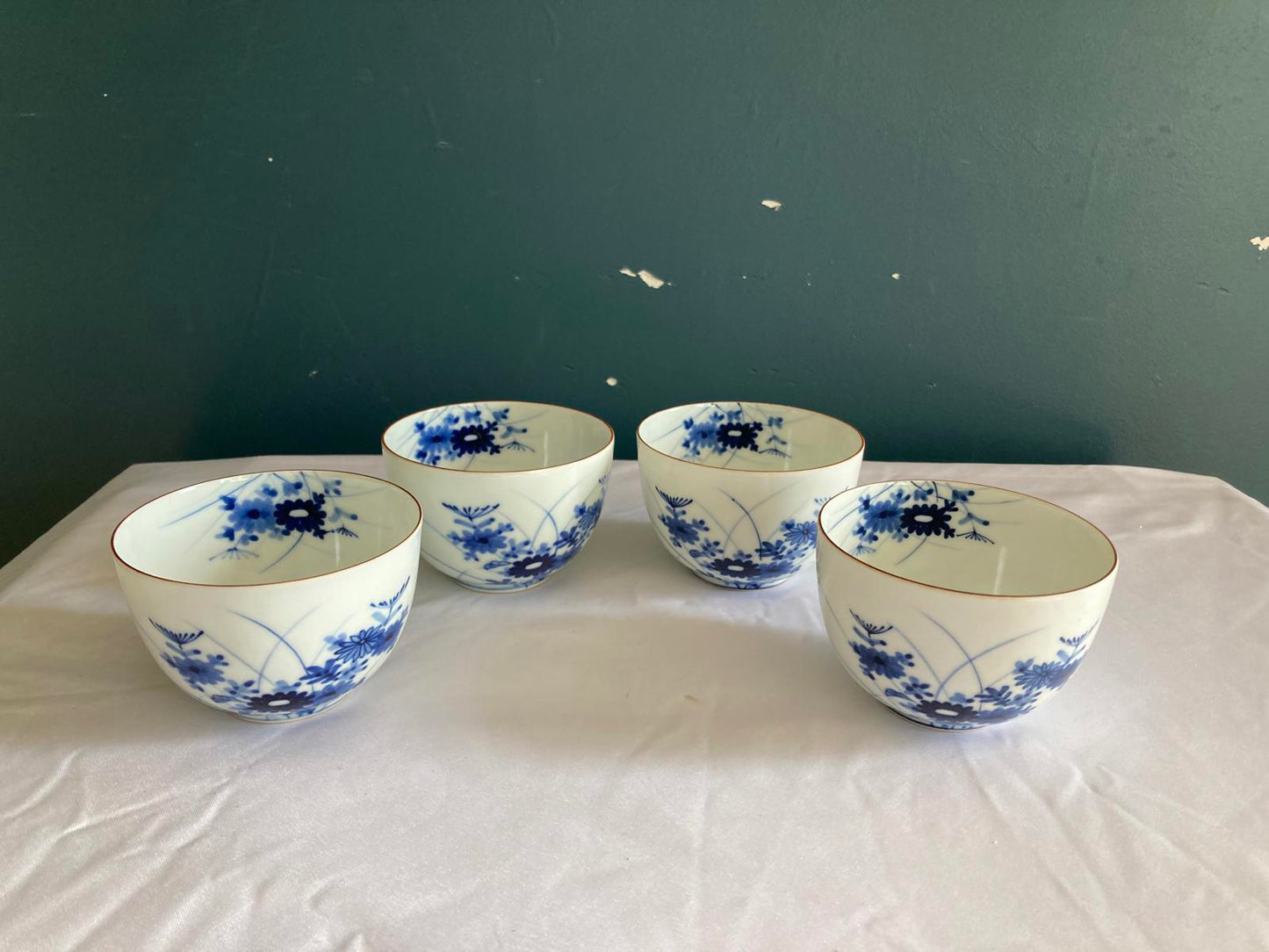 Vintage Blue & White Porcelain Japanese Tea Cups – Floral Pattern – Set of 4