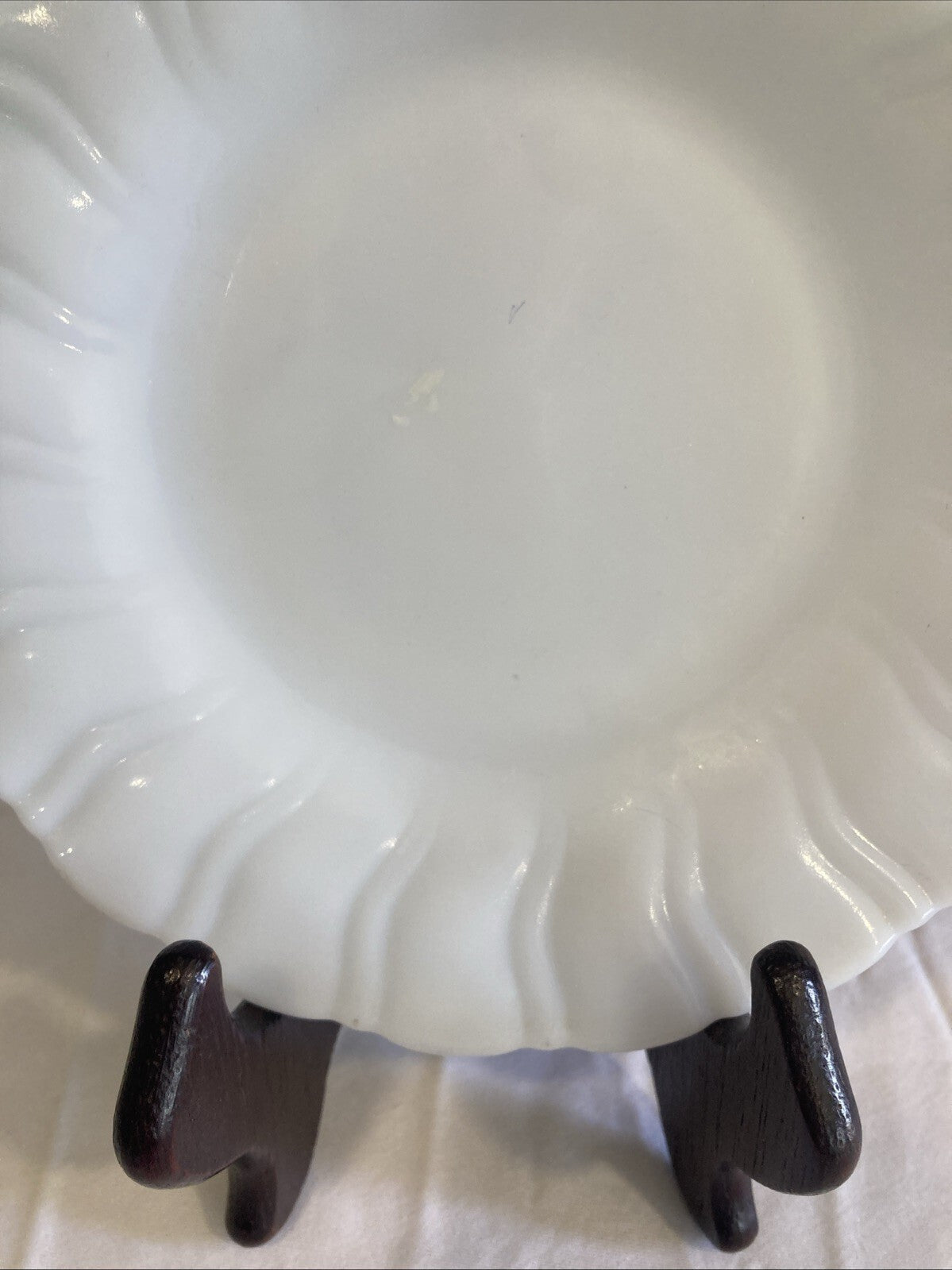 Vintage white milk glass Bread or dessert Plate Swirl 6.5” MCM