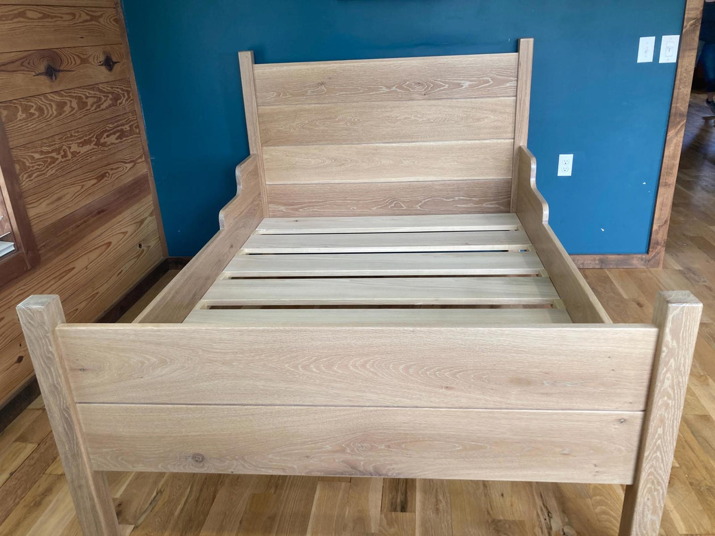 Solid Oak Bed Frame – Handmade Platform Bed – Custom Wood Bedroom Furniture