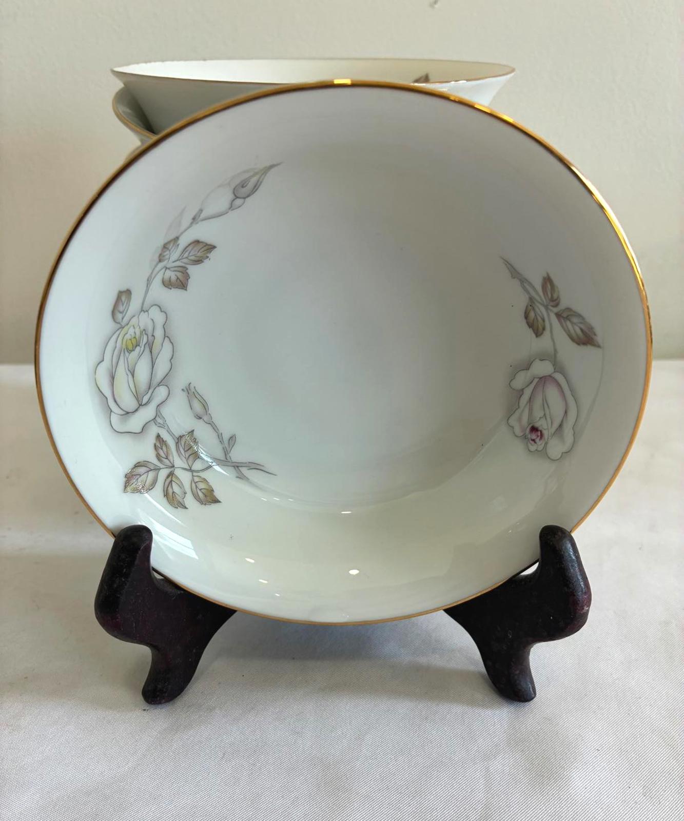 Set of 12 Johann Haviland Sweetheart Rose Bowls, Bavaria Germany Floral China