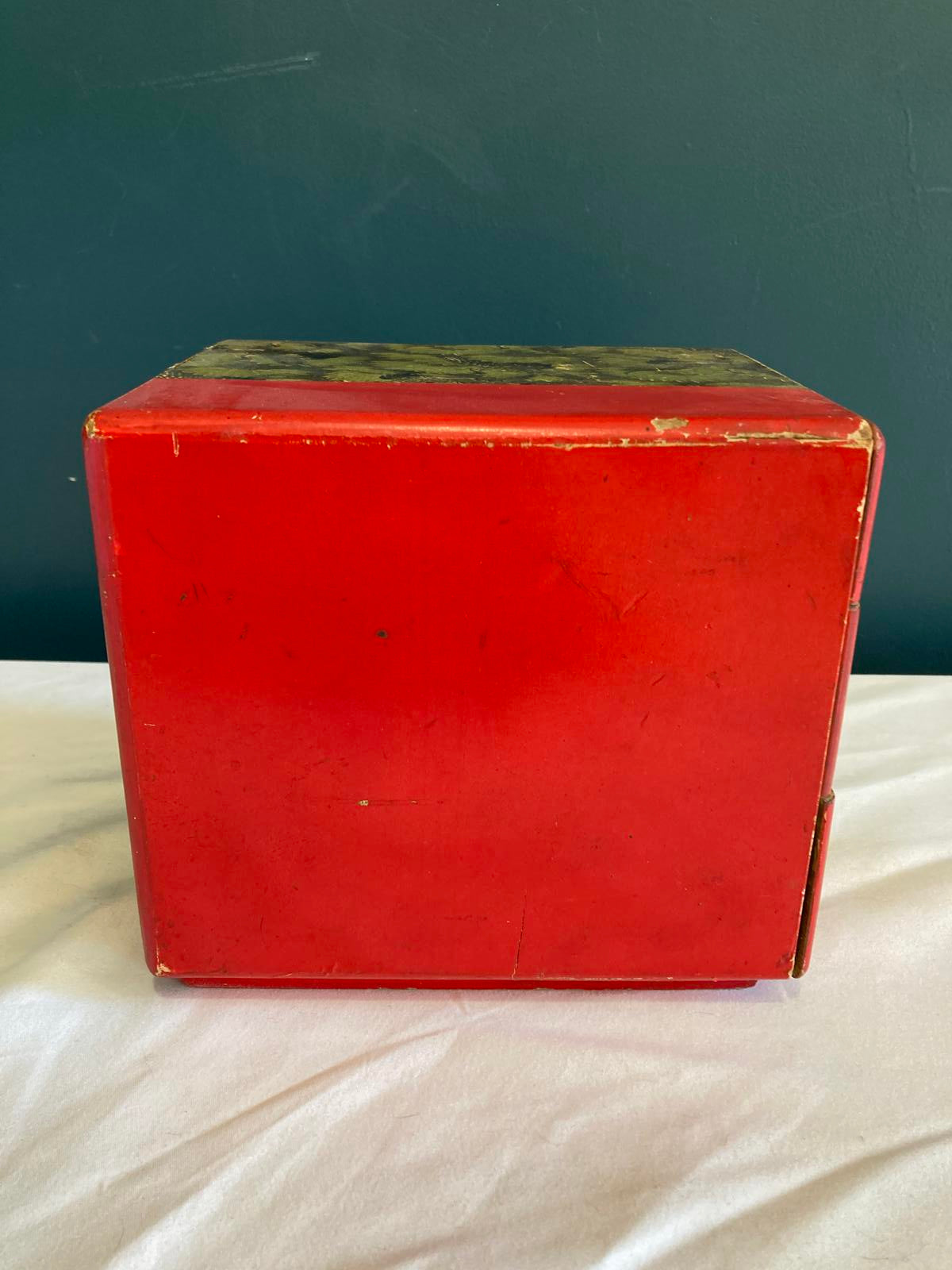 Early 20th Century Japanese Small 3 Drawer Box With Papered Cranes