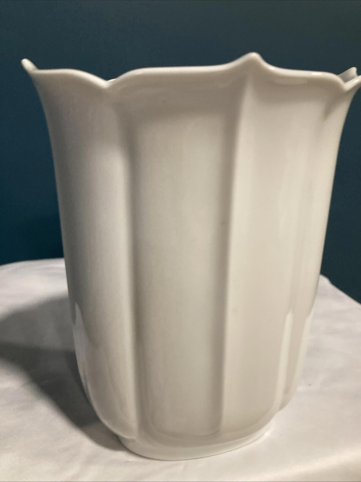 Vintage KAISER West Germany Golden Crown White Porcelain Flower Vase