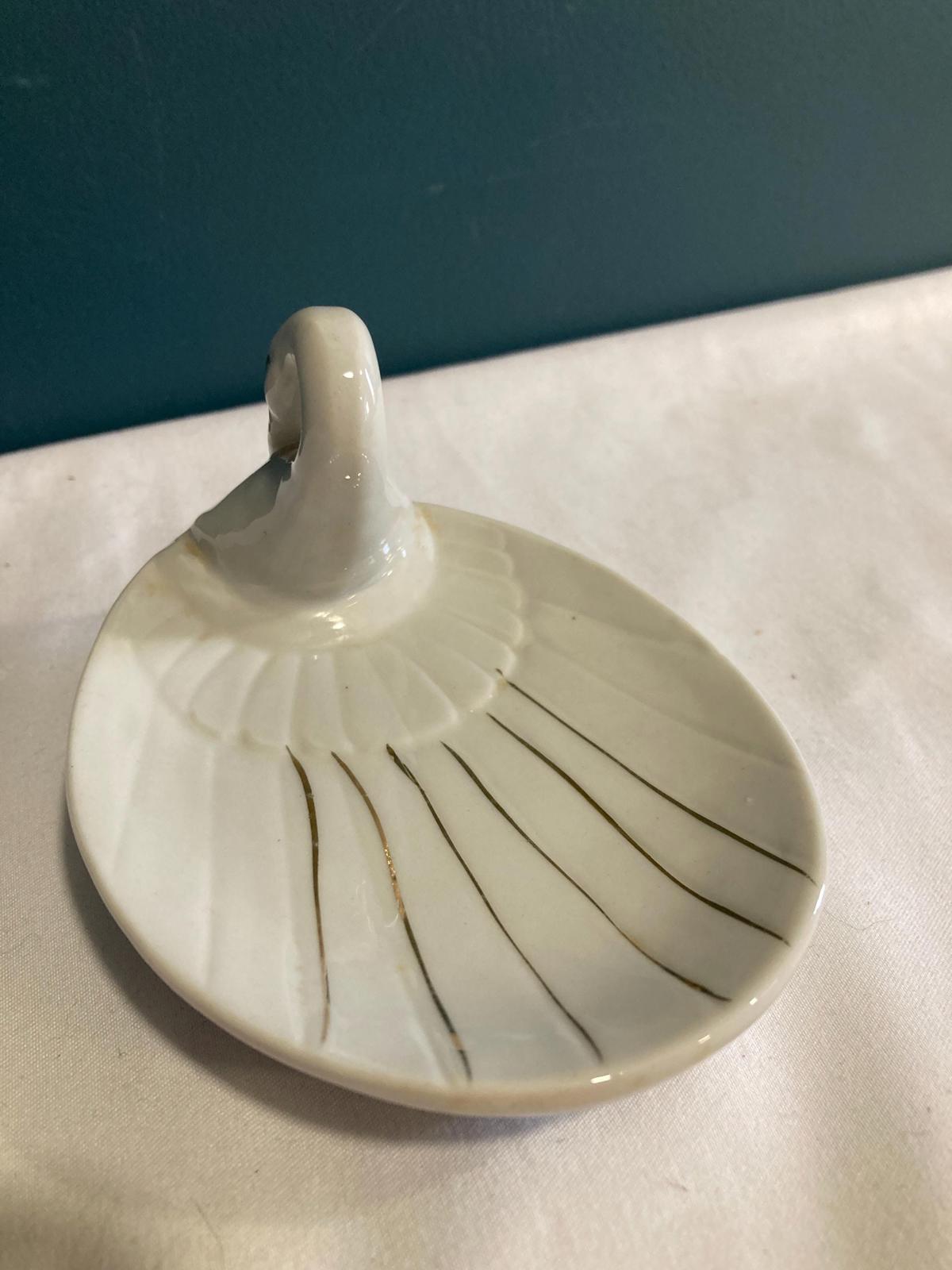 Vintage White Ceramic Swan Soap Dish - Trinket Dish - Ring Holder - Catch All