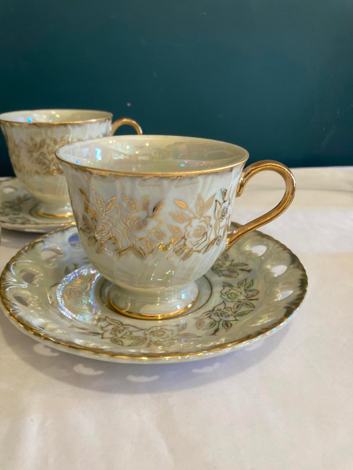 Kudo Toki Gold Opalescent Tea Set – Cups, Saucers, Creamer, Sugar with Lid
