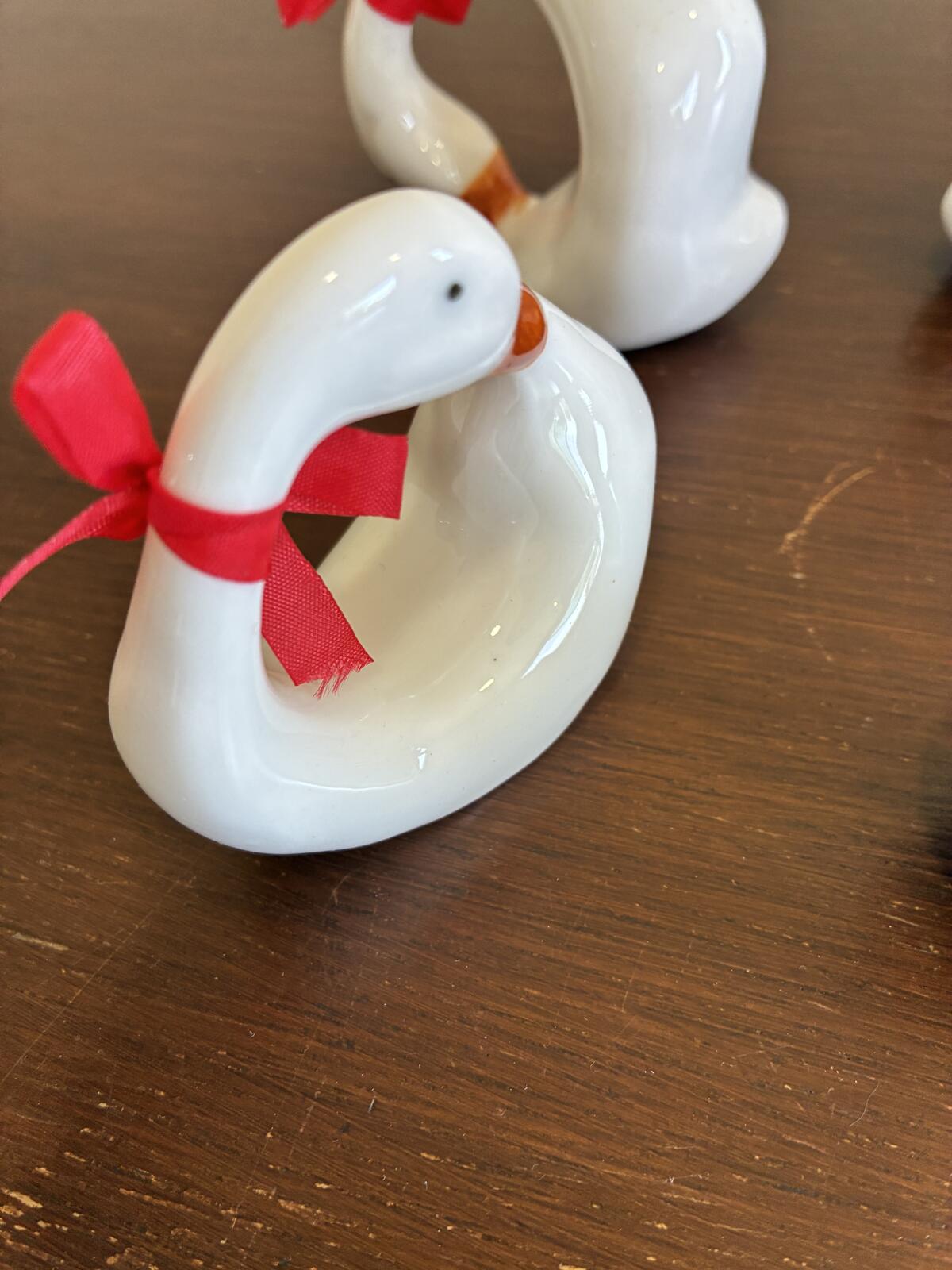 Vintage Swan Napkin Rings Set of 6 White Ceramic Napkin Holders Farmhouse