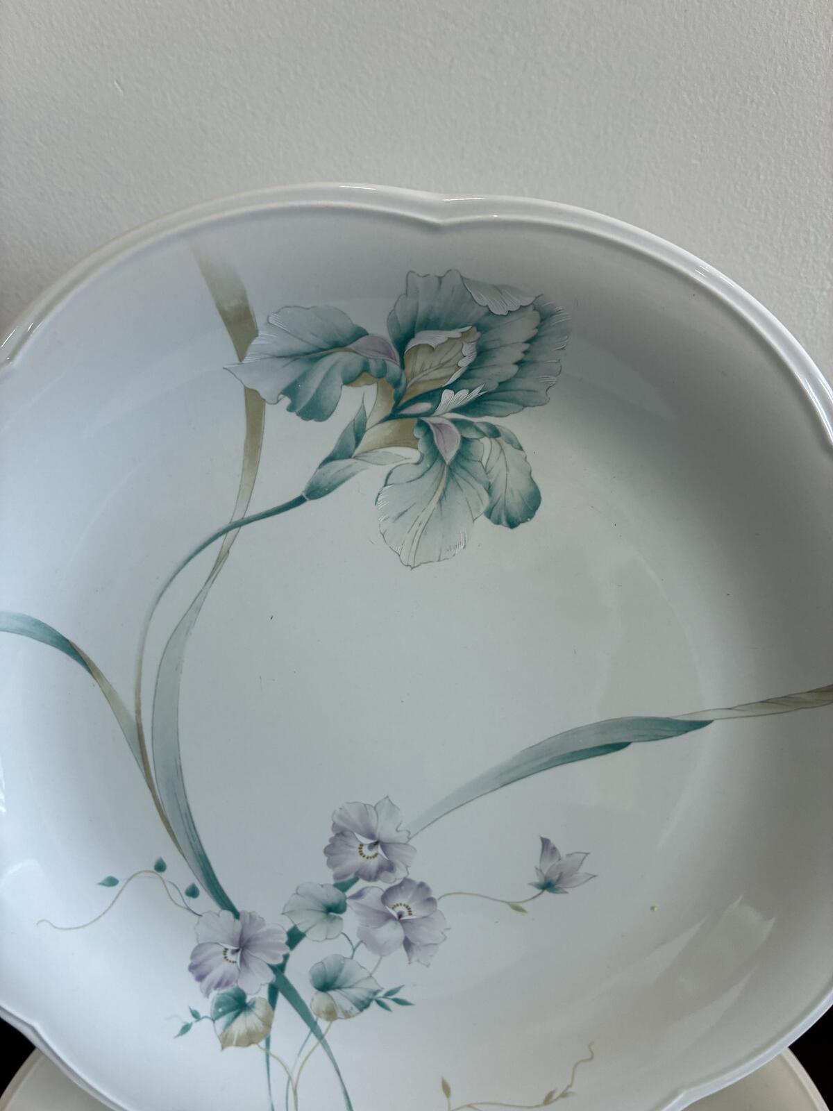 Vintage Mikasa Rondo Set of 5 Scalloped Plates - Iris Butterfly Floral China