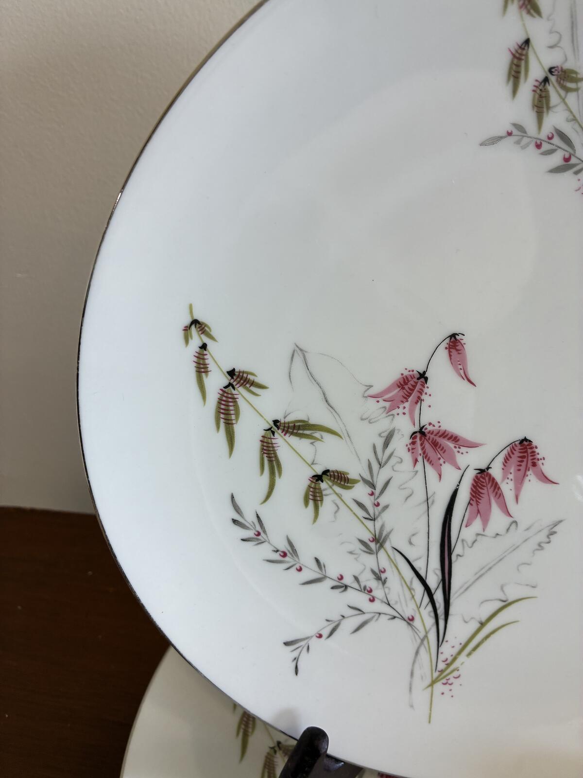 Vintage Royal Duchess Mountain Bell Dinner Plate Pink Floral Fine China Bavaria