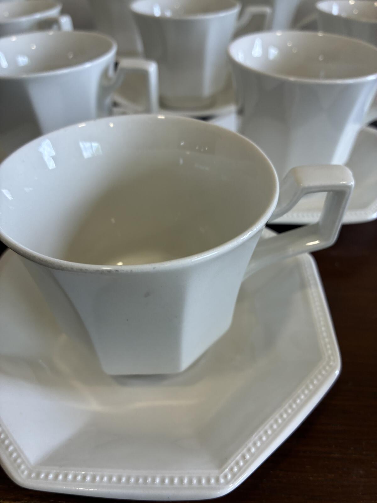 Vintage Johnson Brothers Heritage Cups & Saucers Set of 10, England Ironstone Tea Set, English Dinnerware